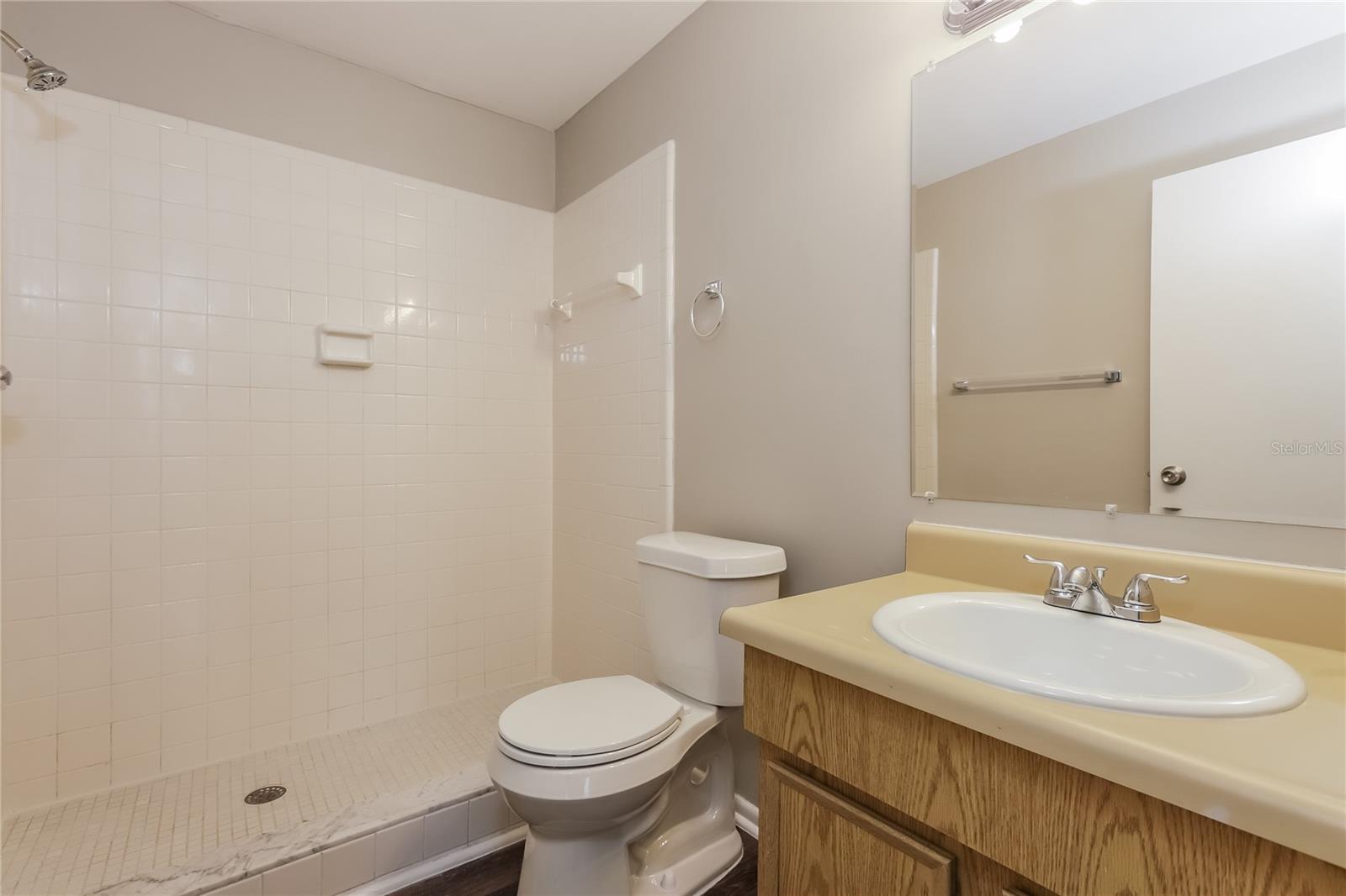 1002 Pinehaven Ct Property Photo 9