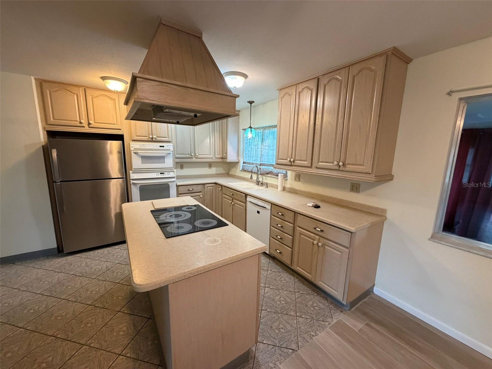8228 San Jacinto Ave Property Photo 8