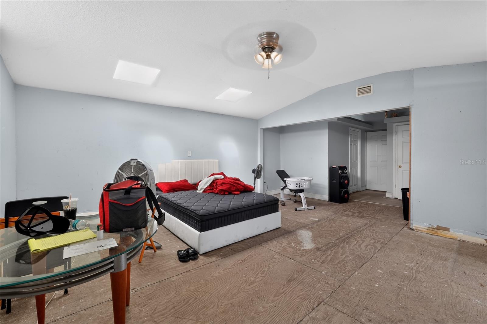 10109 Main St Property Photo 20