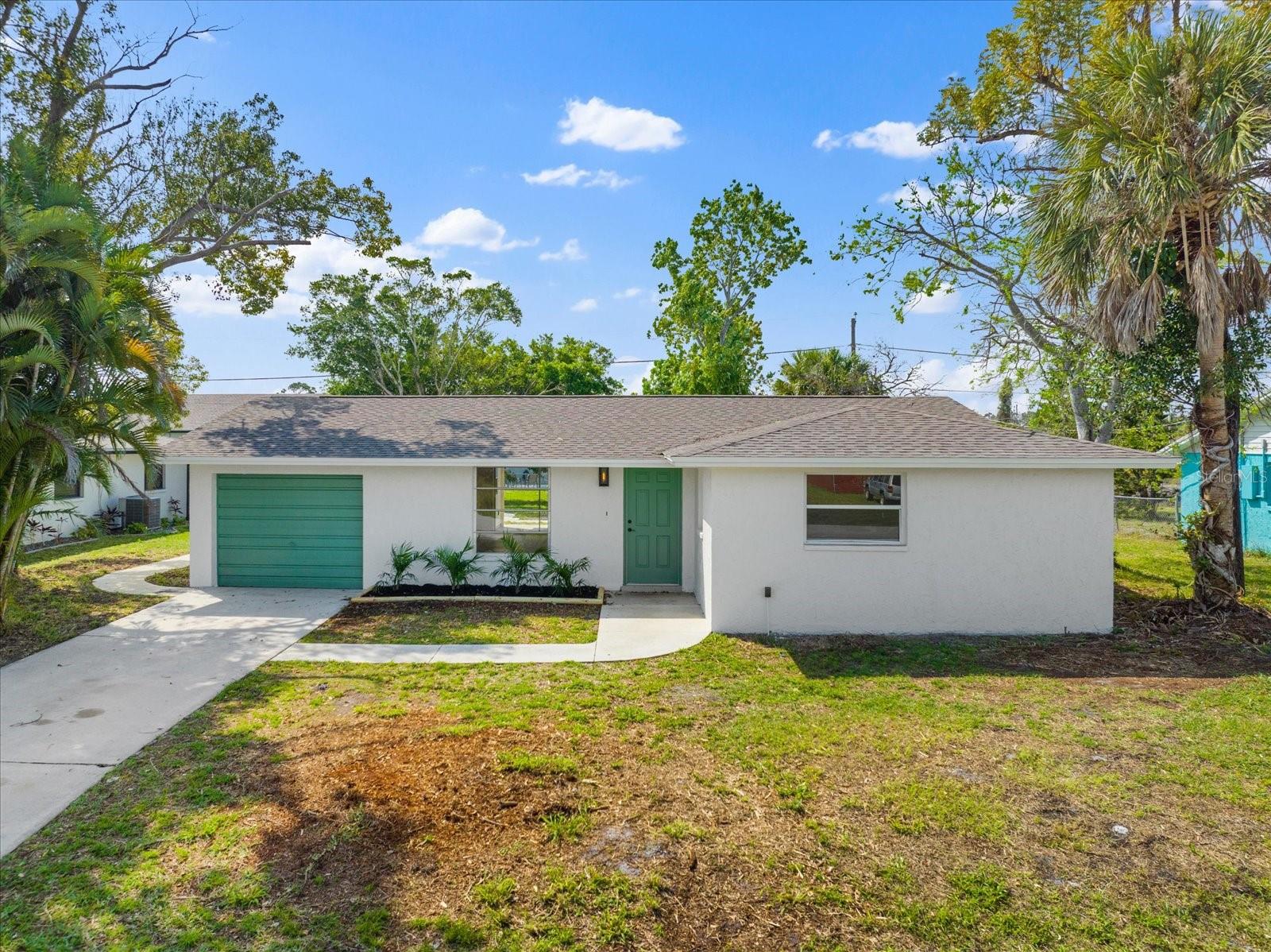 3445 Gulf Ln Property Photo 1