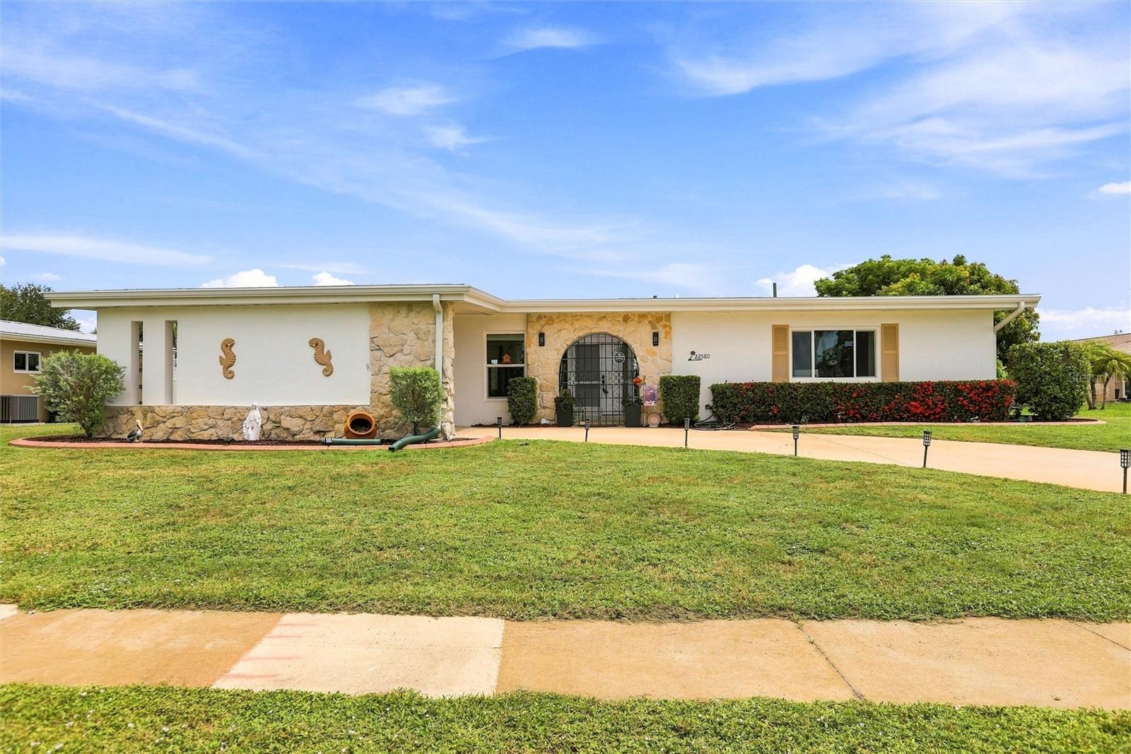 22580 Bolanos Ct Property Photo 1