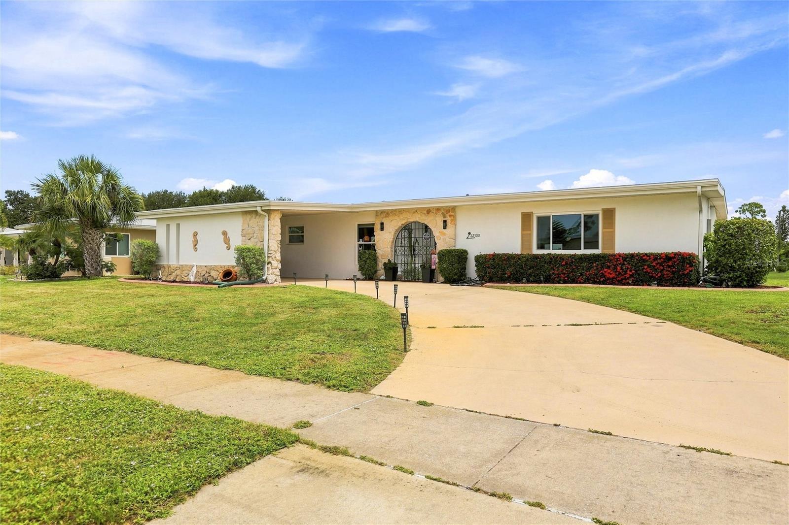 22580 Bolanos Ct Property Photo 4