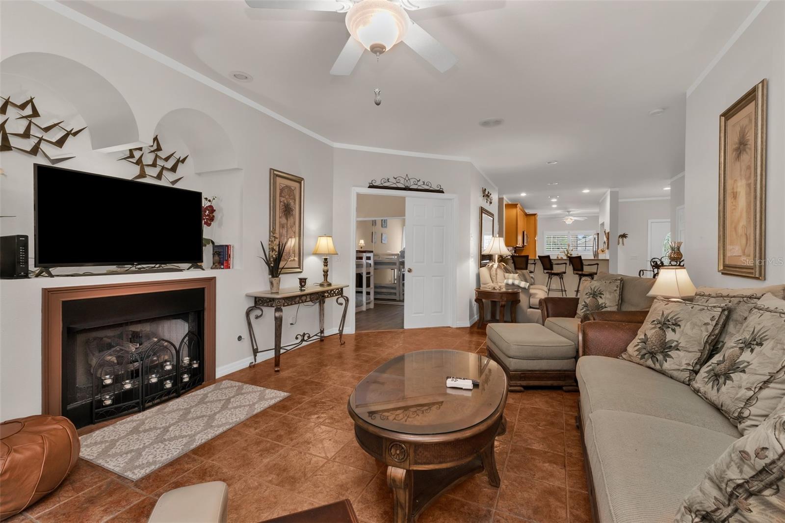 2090 Big Pass Ln #d Property Photo 8
