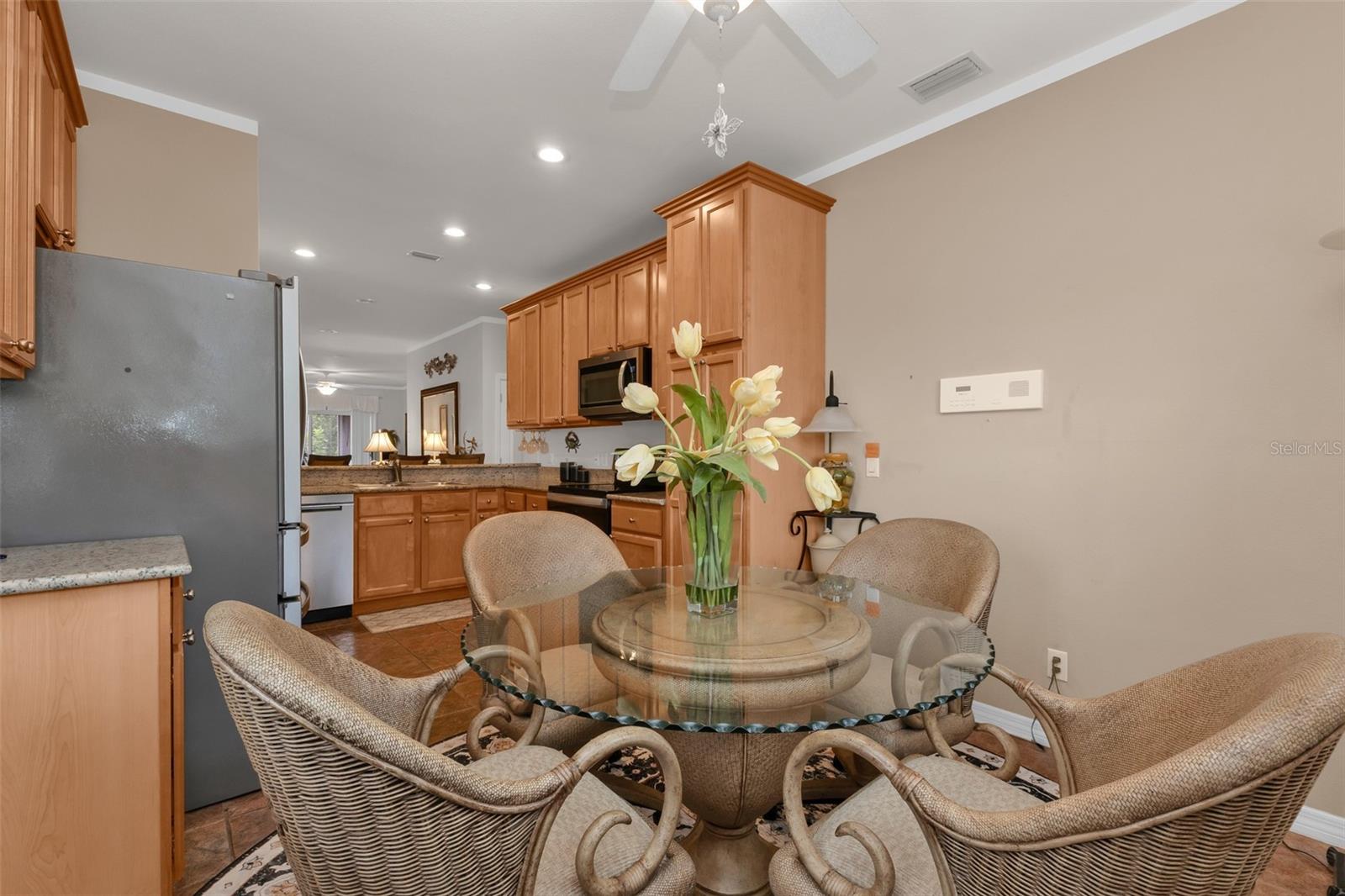 2090 Big Pass Ln #d Property Photo 19