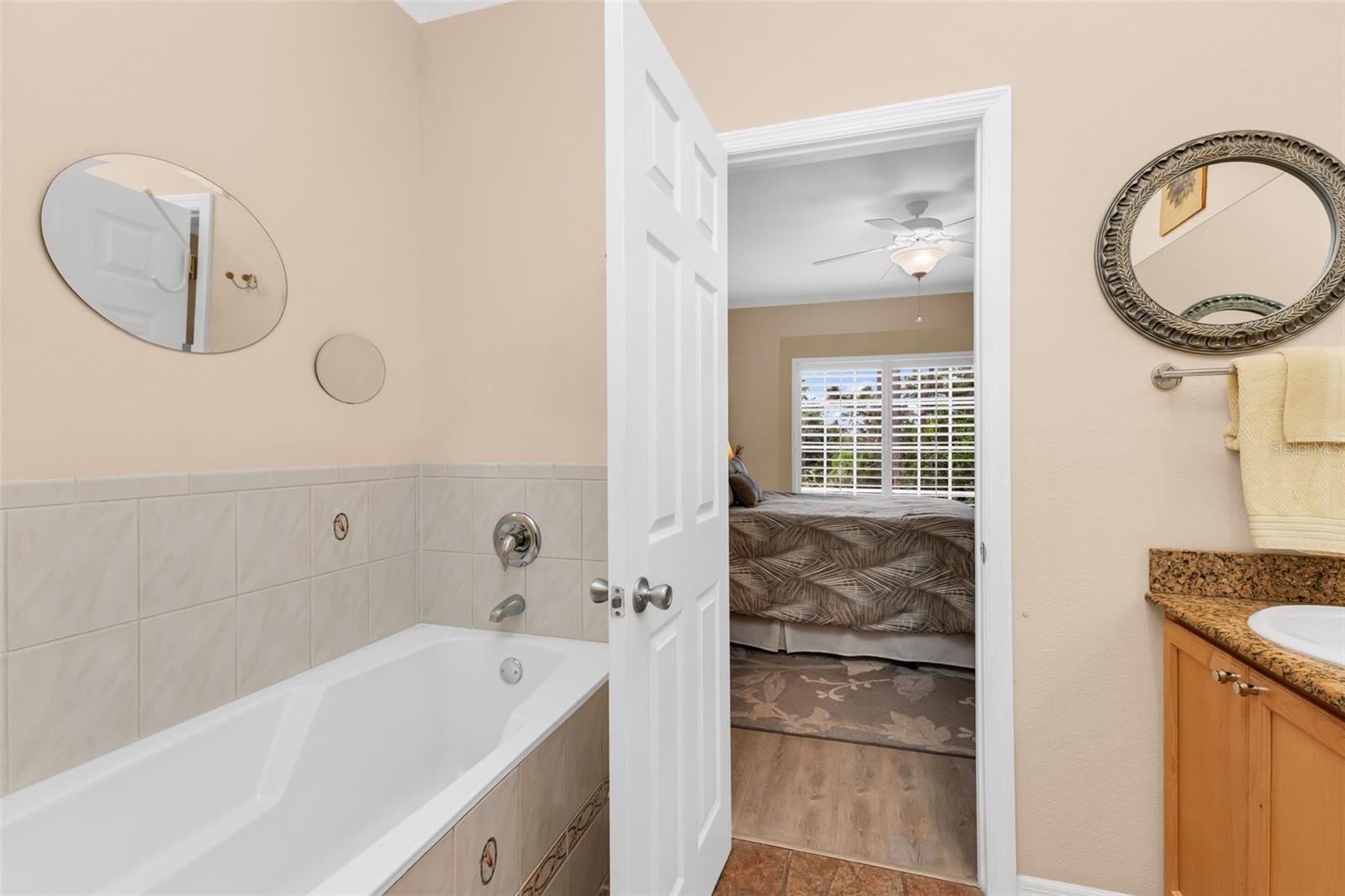 2090 Big Pass Ln #d Property Photo 24