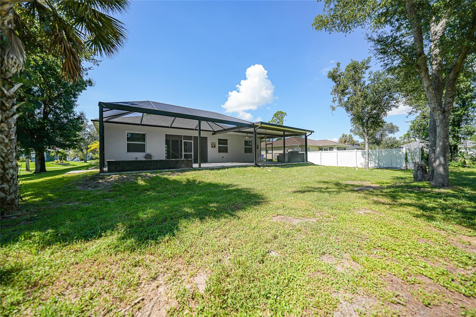 2592 Ingles Ave Property Photo 5