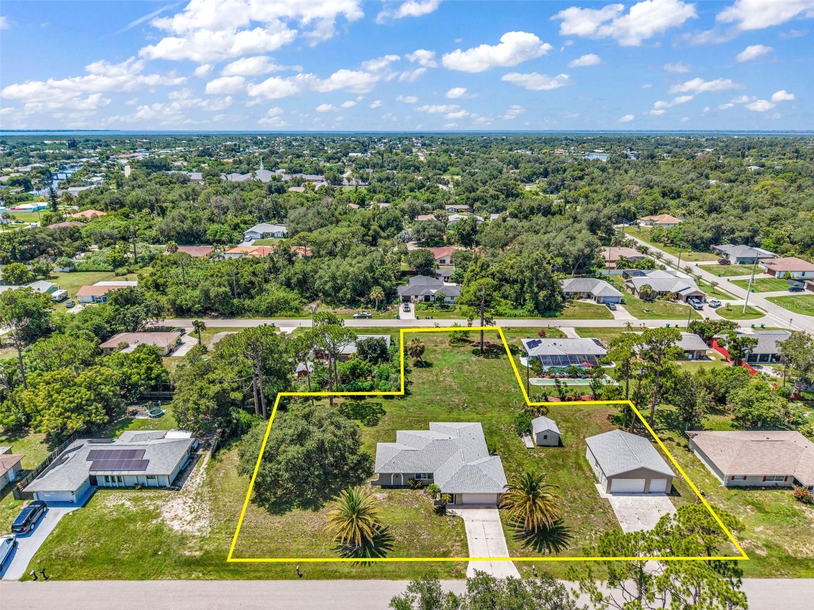 18521 Quaint Ave Property Photo 3