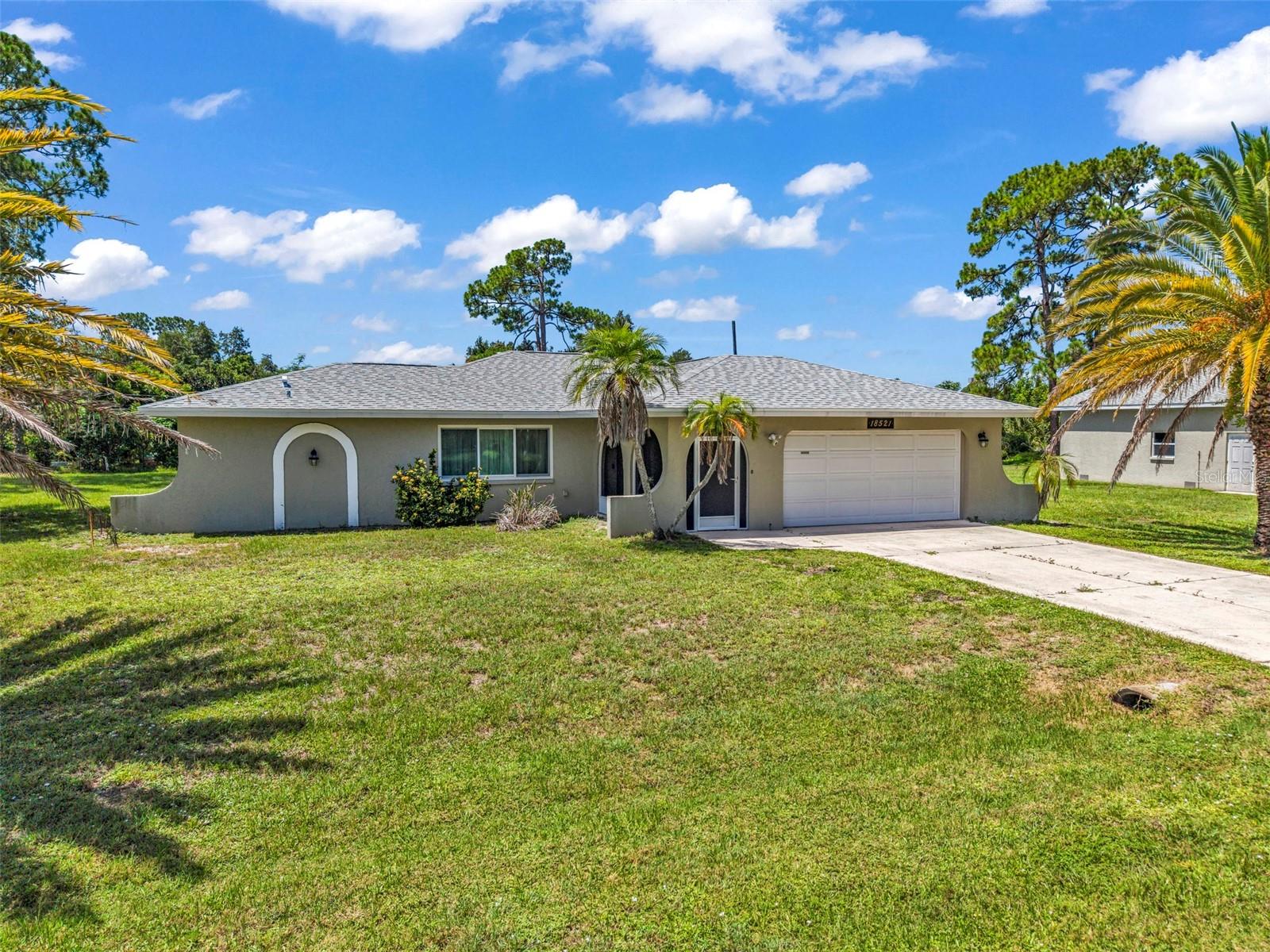 18521 Quaint Ave Property Photo 4