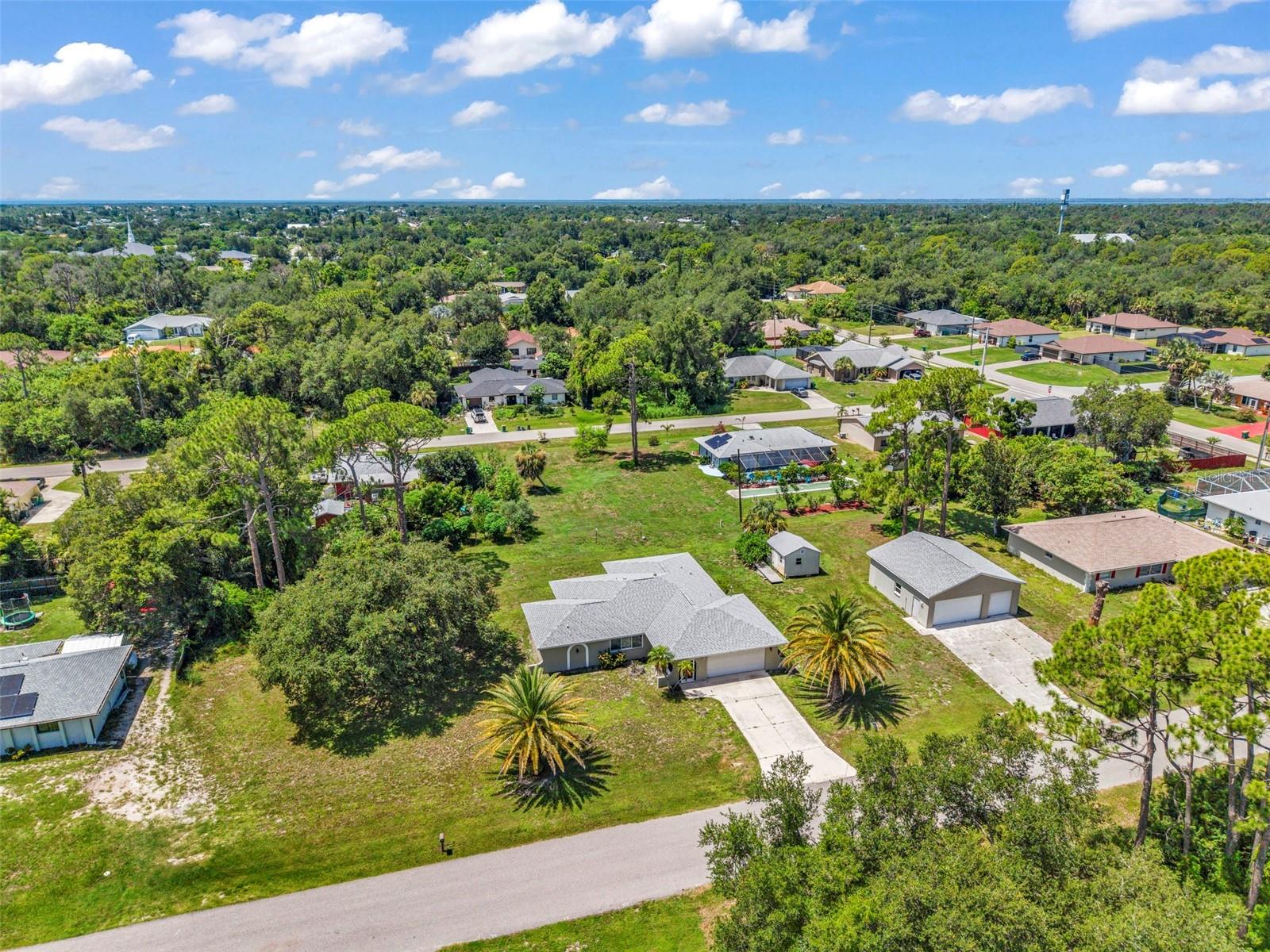 18521 Quaint Ave Property Photo 8