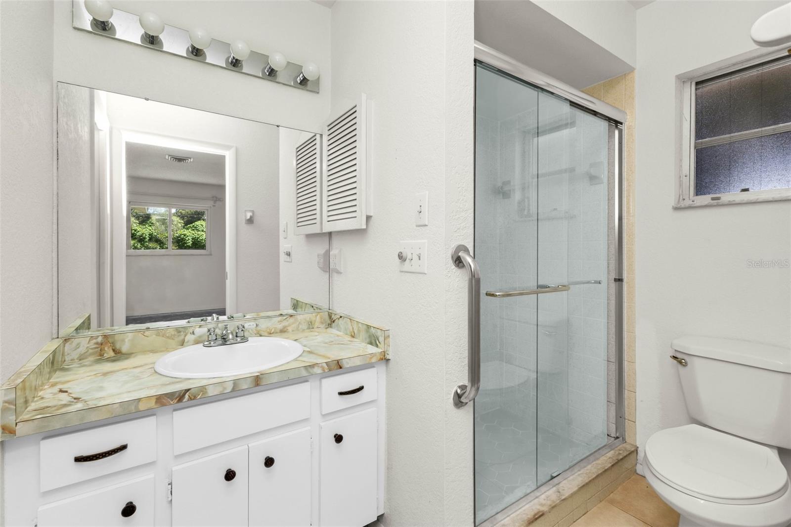 18521 Quaint Ave Property Photo 16