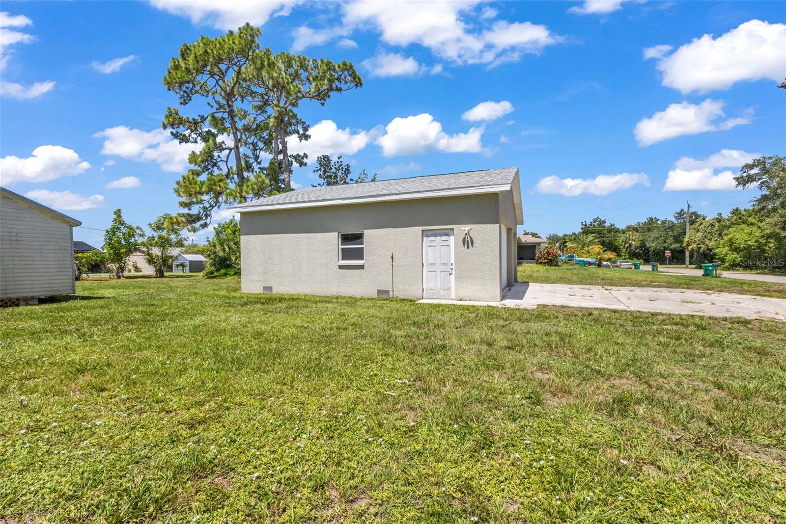 18521 Quaint Ave Property Photo 32