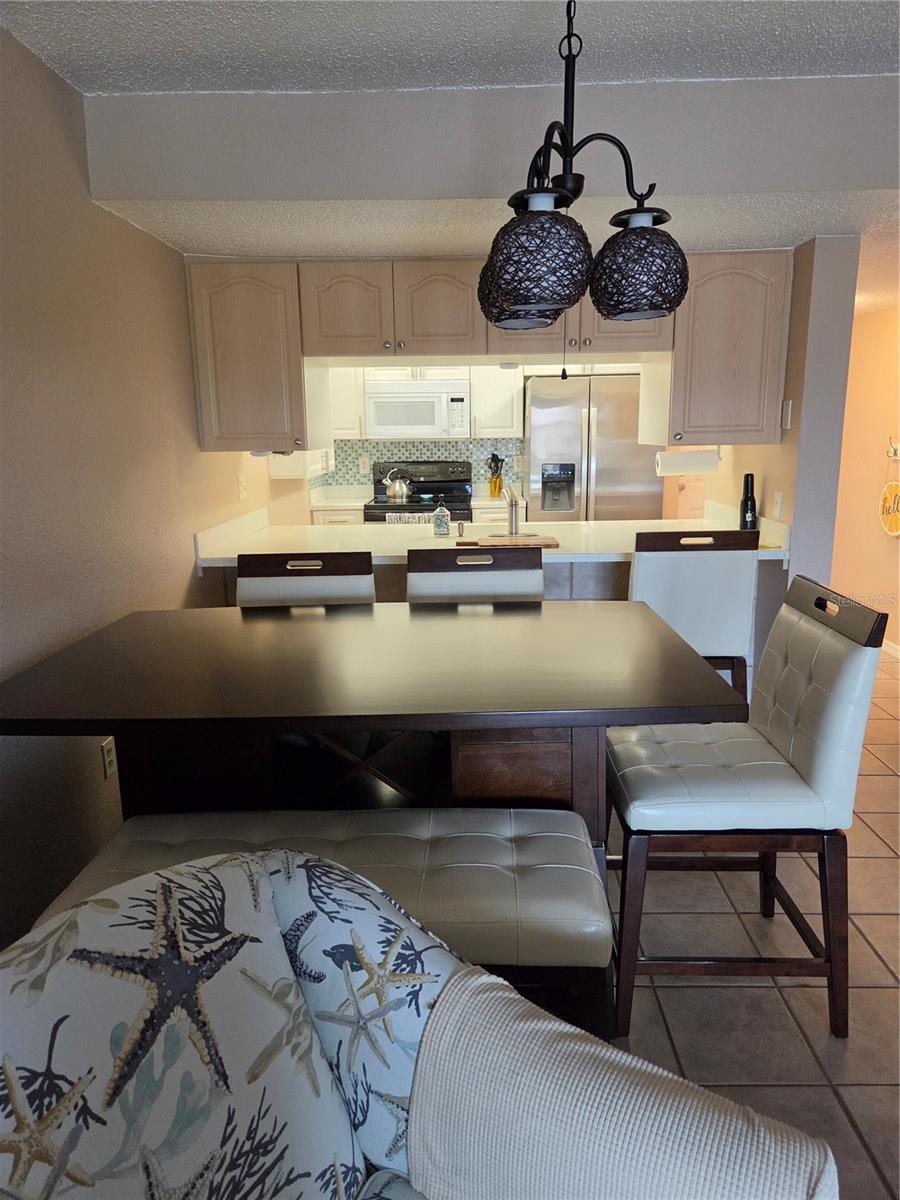 4016 Oakview Dr #j8 Property Photo 8
