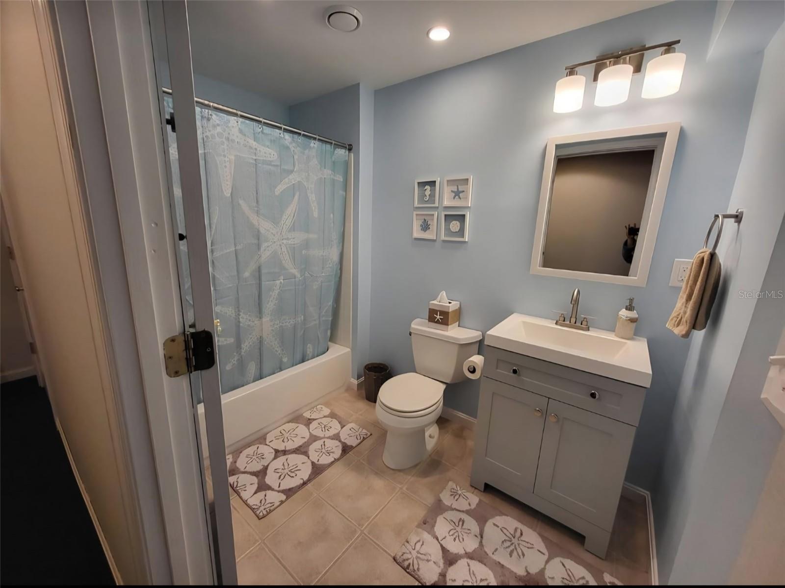 4016 Oakview Dr #j8 Property Photo 12