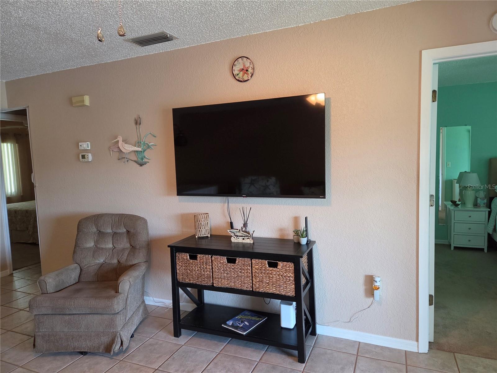 4016 Oakview Dr #j8 Property Photo 13