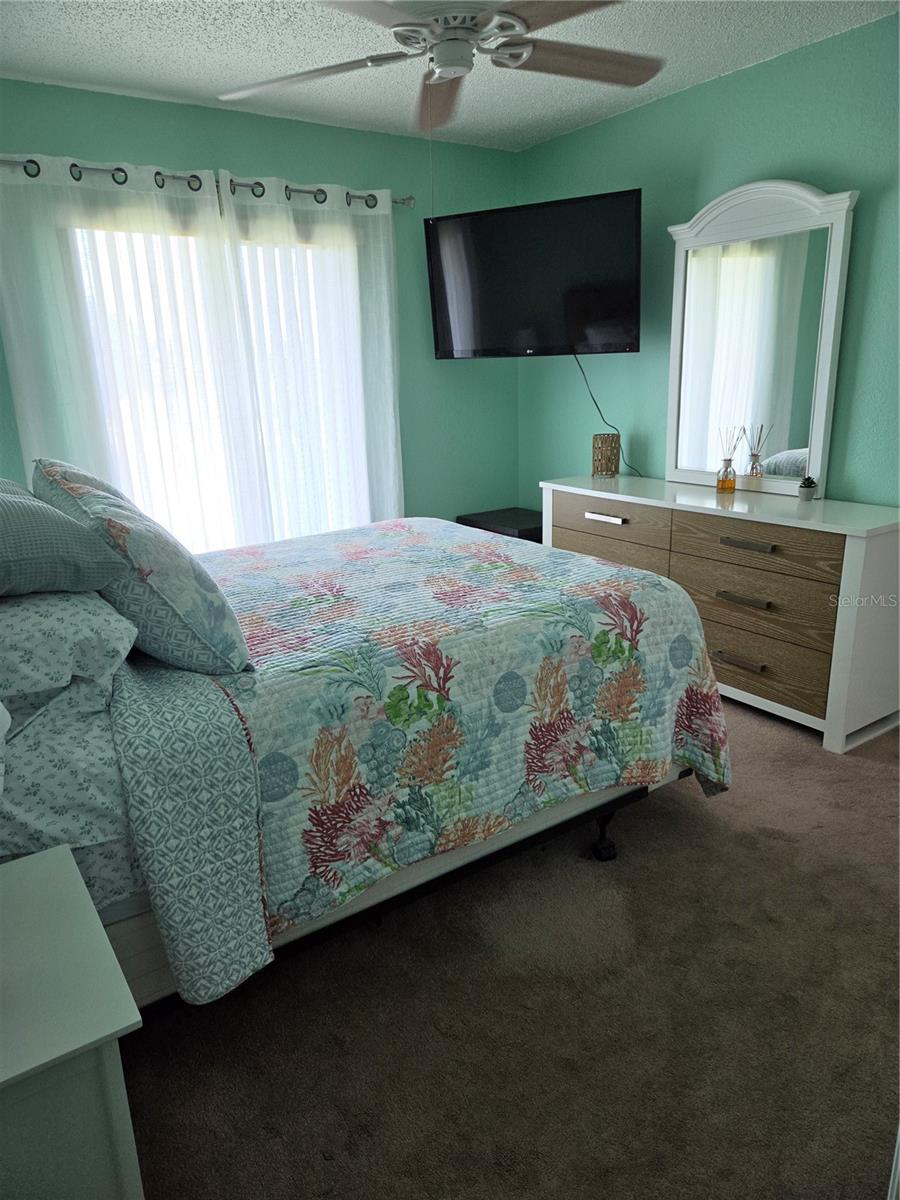 4016 Oakview Dr #j8 Property Photo 15