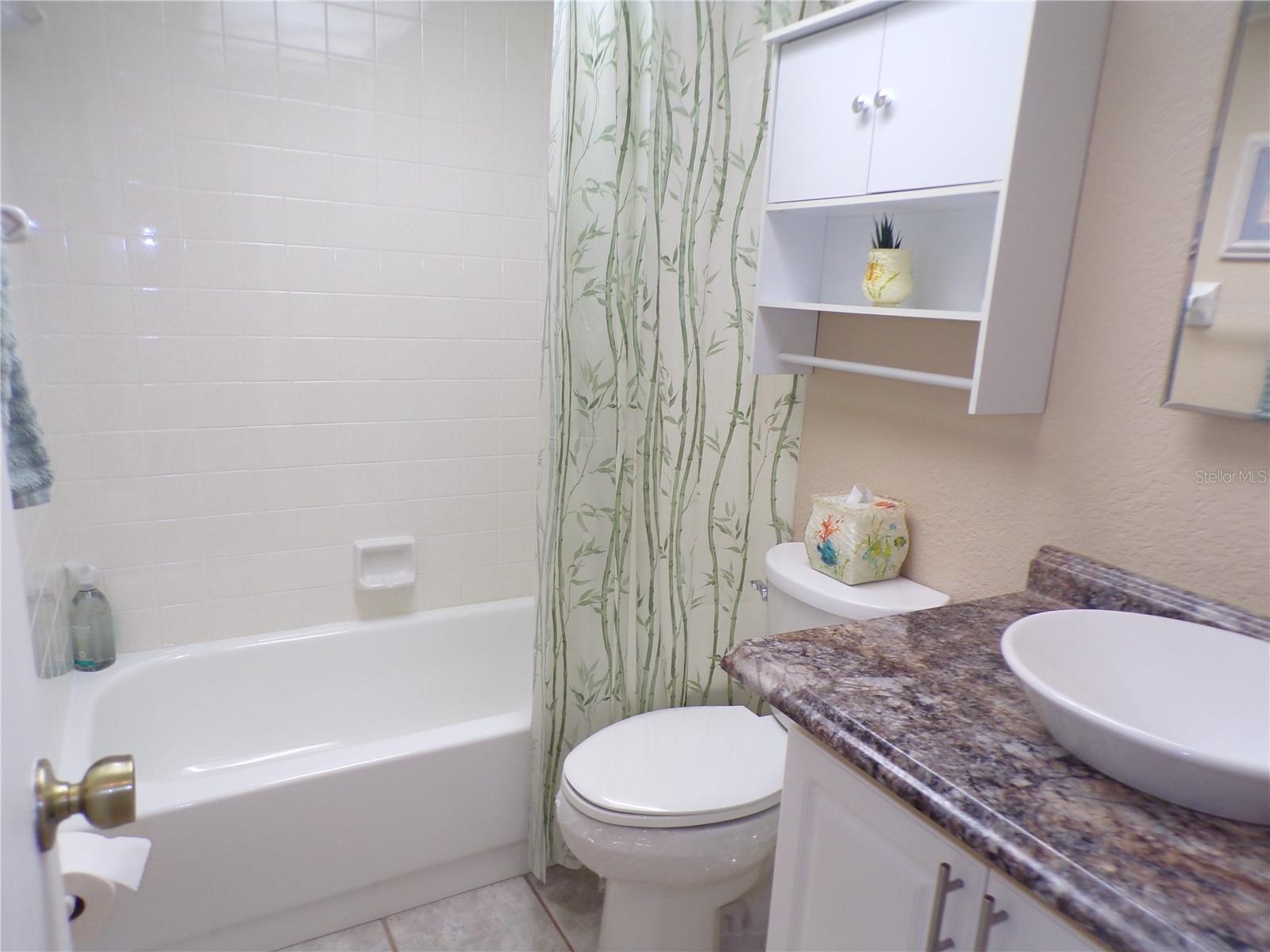 4016 Oakview Dr #j8 Property Photo 23