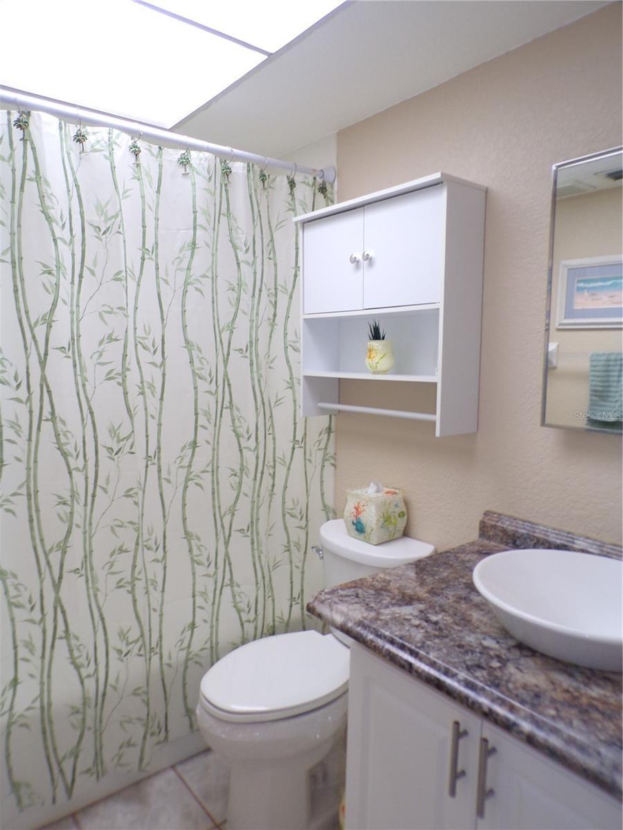4016 Oakview Dr #j8 Property Photo 24