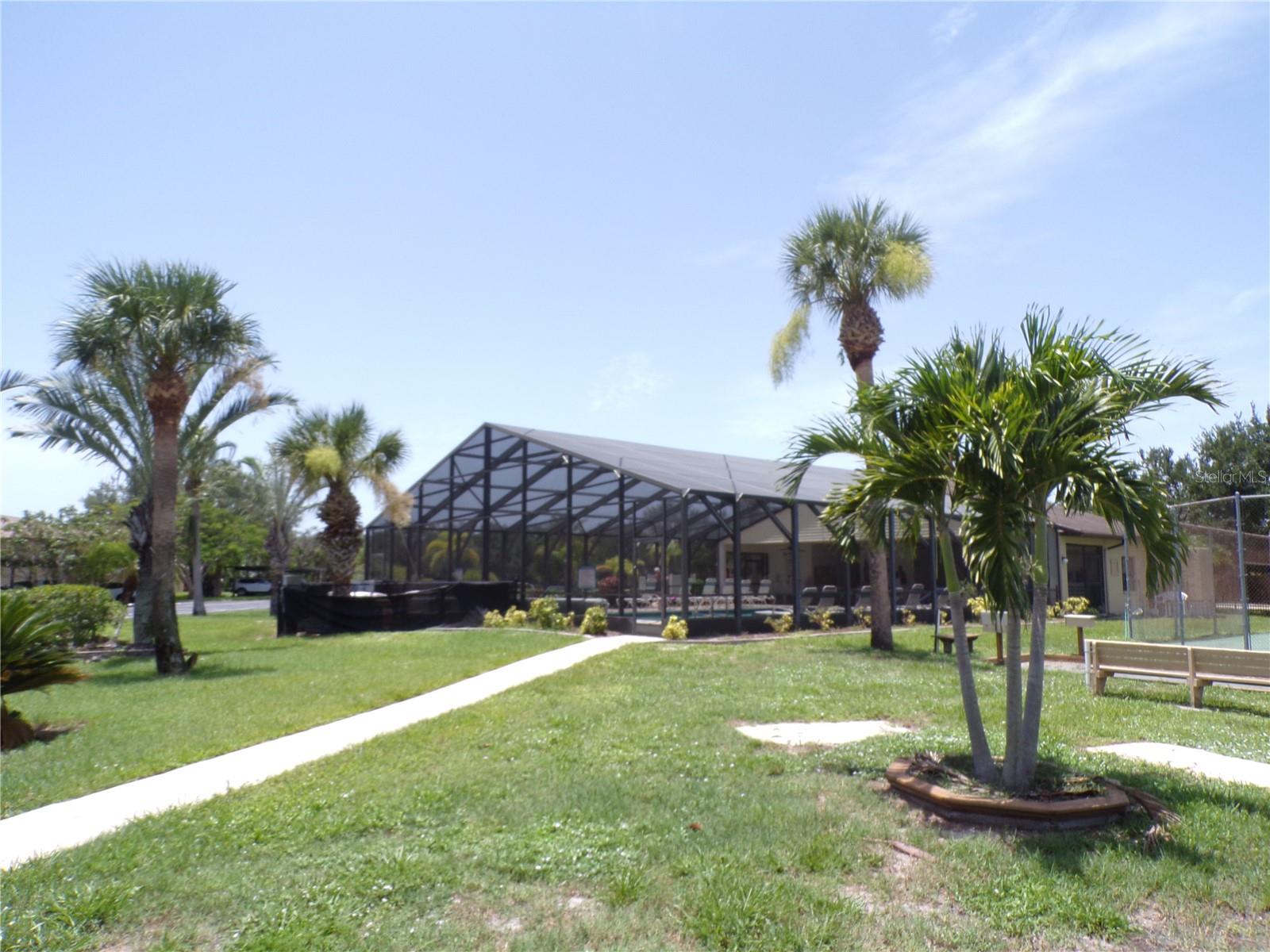 4016 Oakview Dr #j8 Property Photo 43