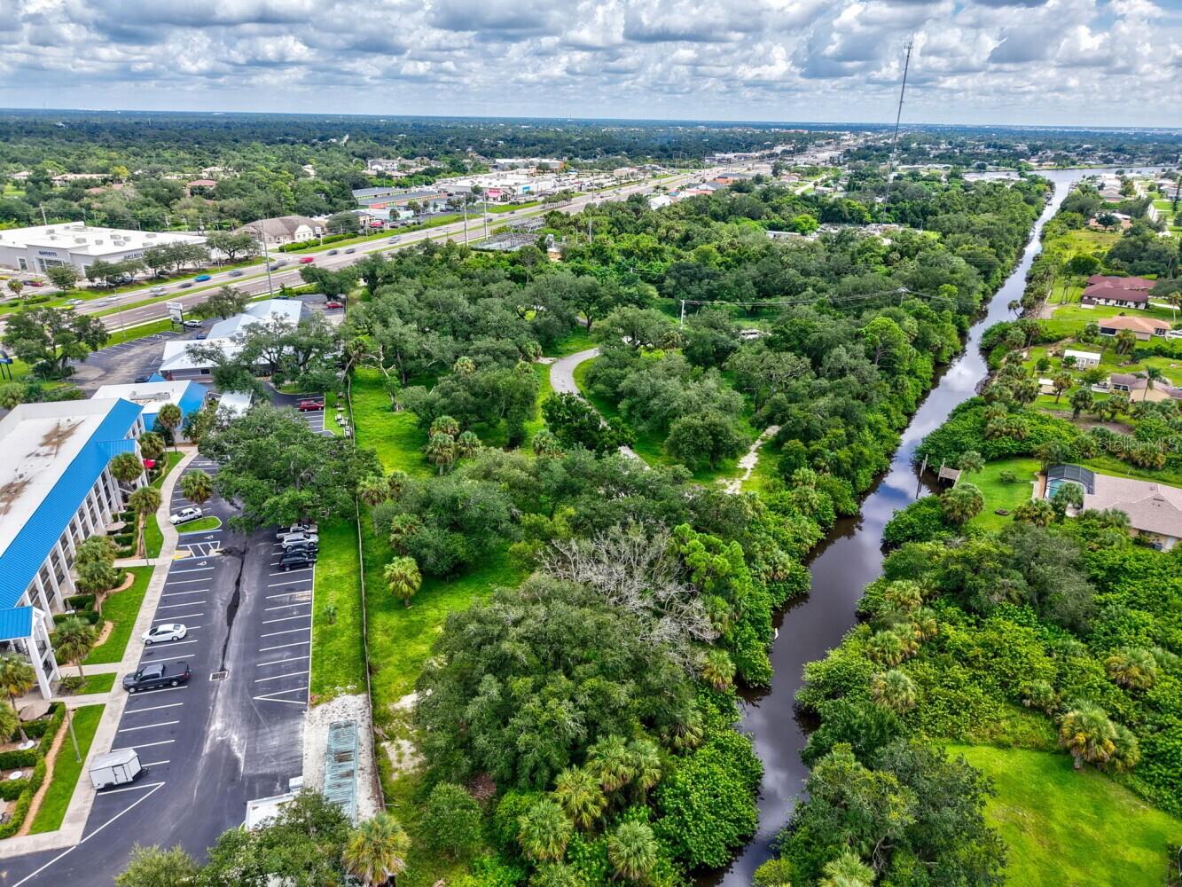 1999 Tamiami Trl Property Photo 12