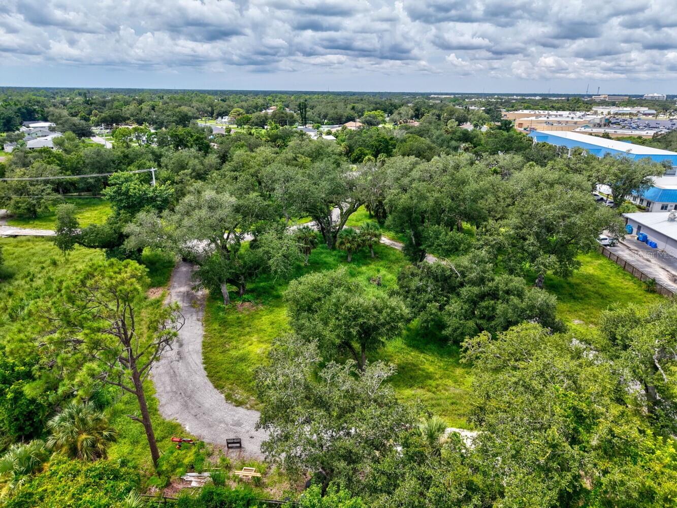 1999 Tamiami Trl Property Photo 15