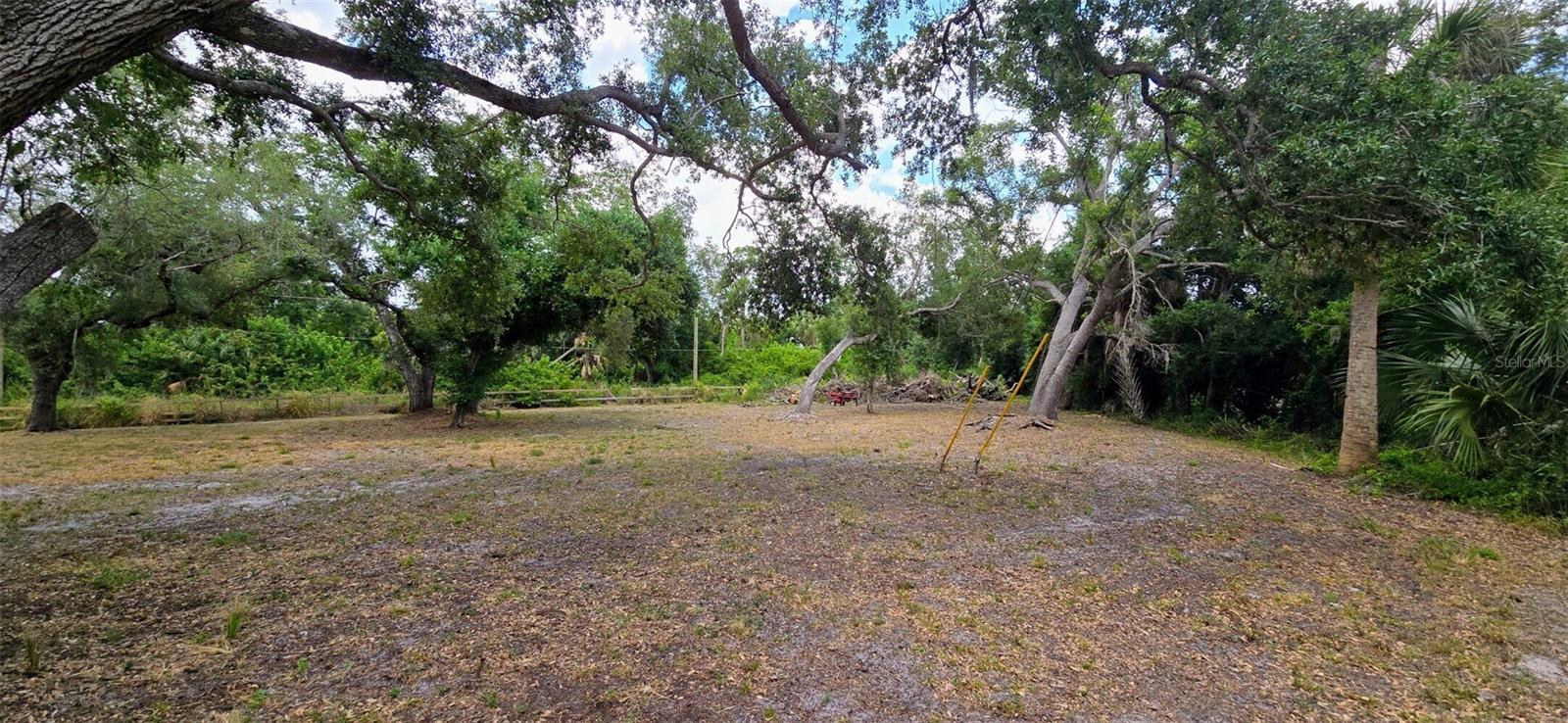 1999 Tamiami Trl Property Photo 16