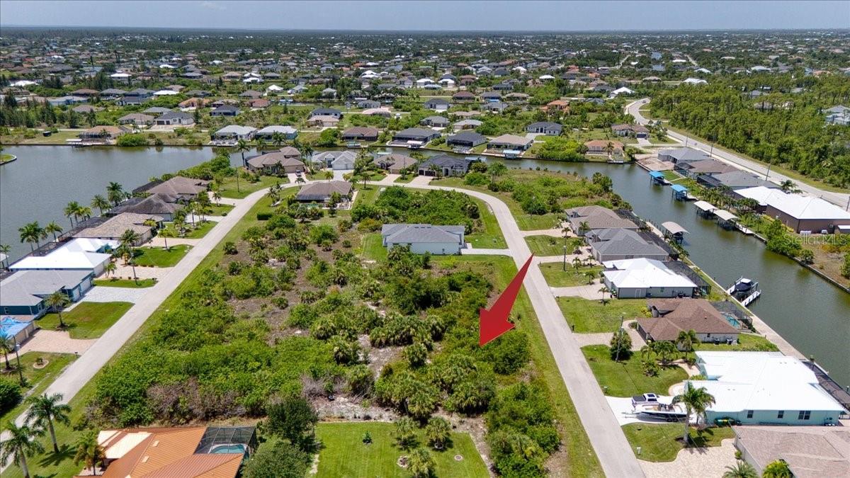 8123 Tracy Cir Property Photo 5