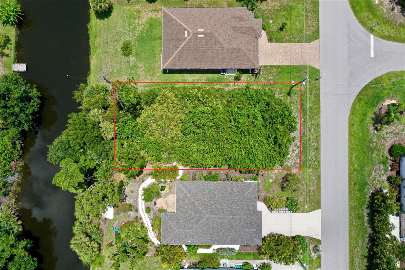 182 Albatross Rd Property Photo 7