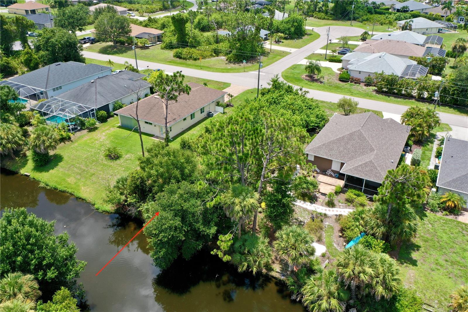 182 Albatross Rd Property Photo 12