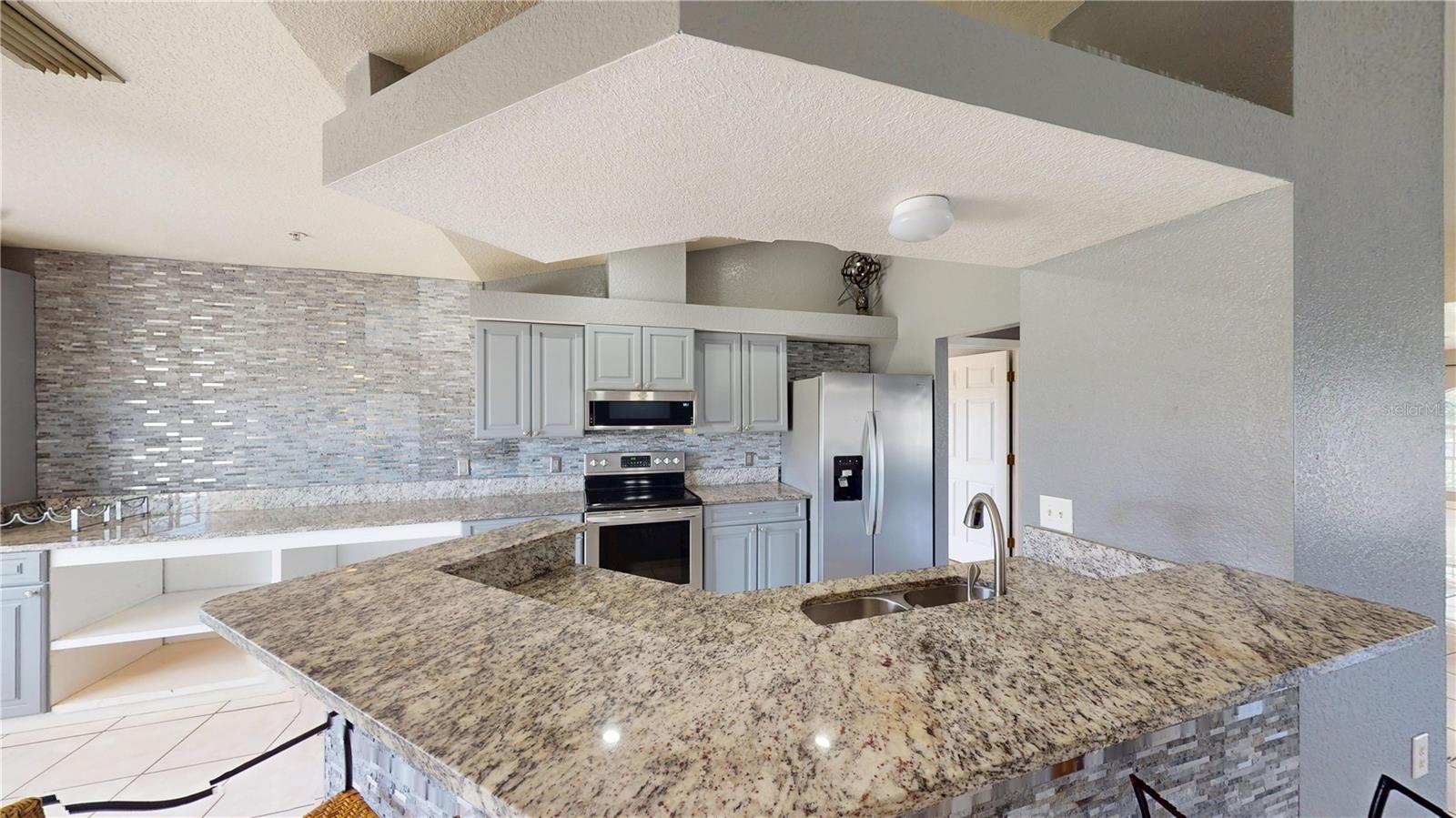 22262 Seyburn Ter Property Photo 10