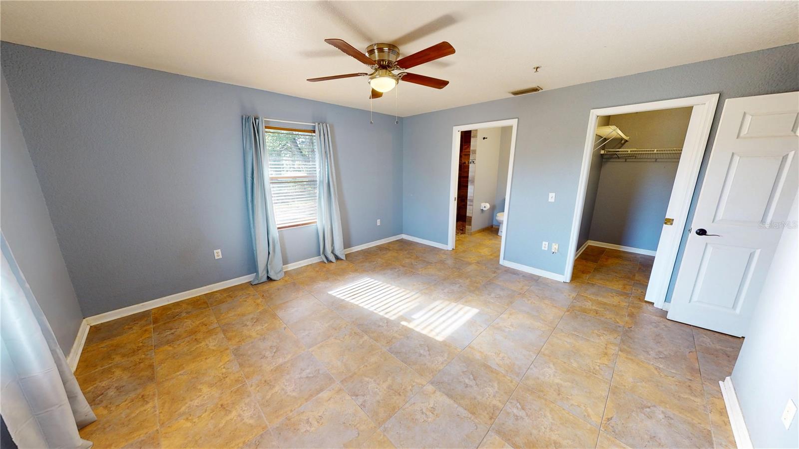 22262 Seyburn Ter Property Photo 15