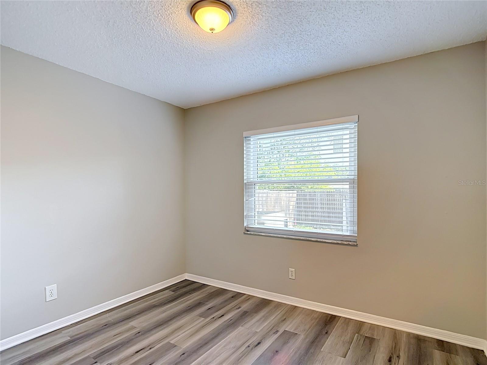 1032 Hardwood Dr Property Photo 33