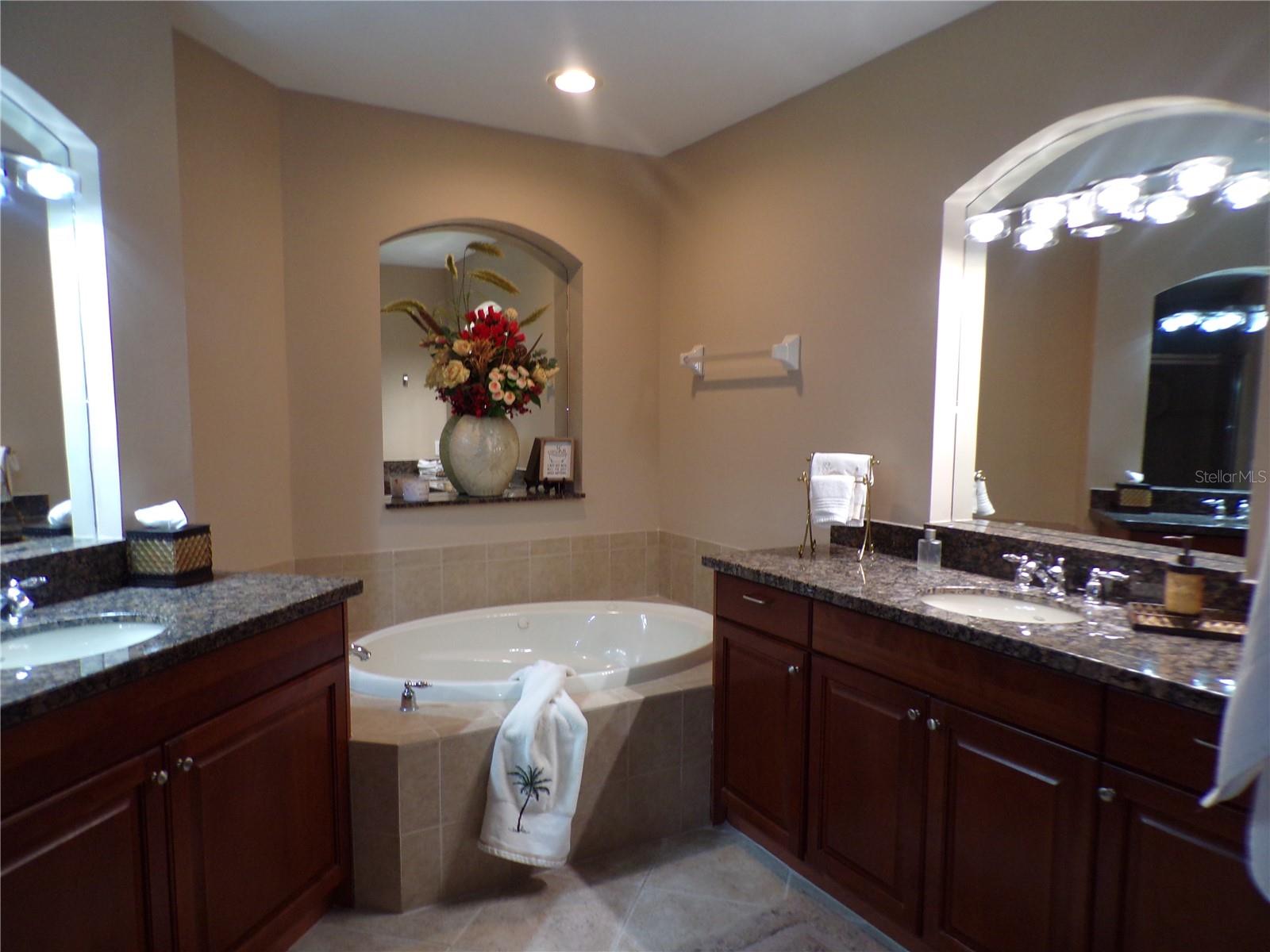 89 Vivante Blvd #205 Property Photo 8