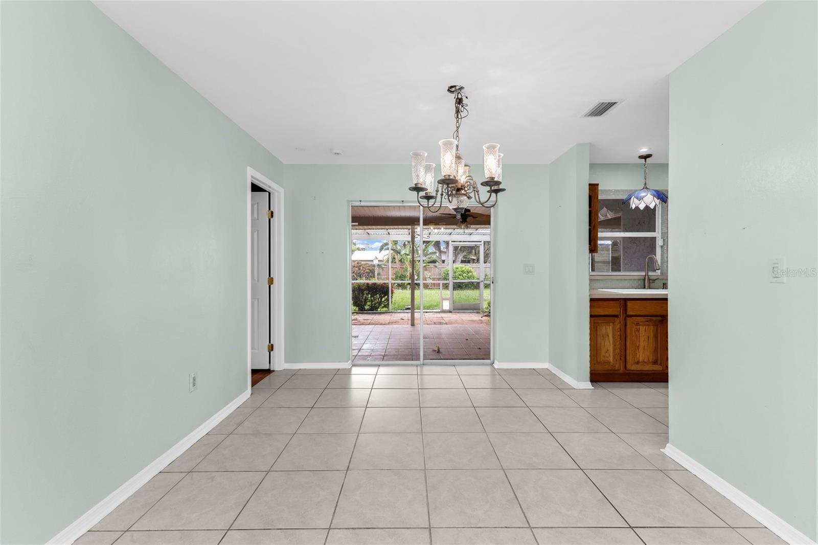 18577 Jay Ave Property Photo 12