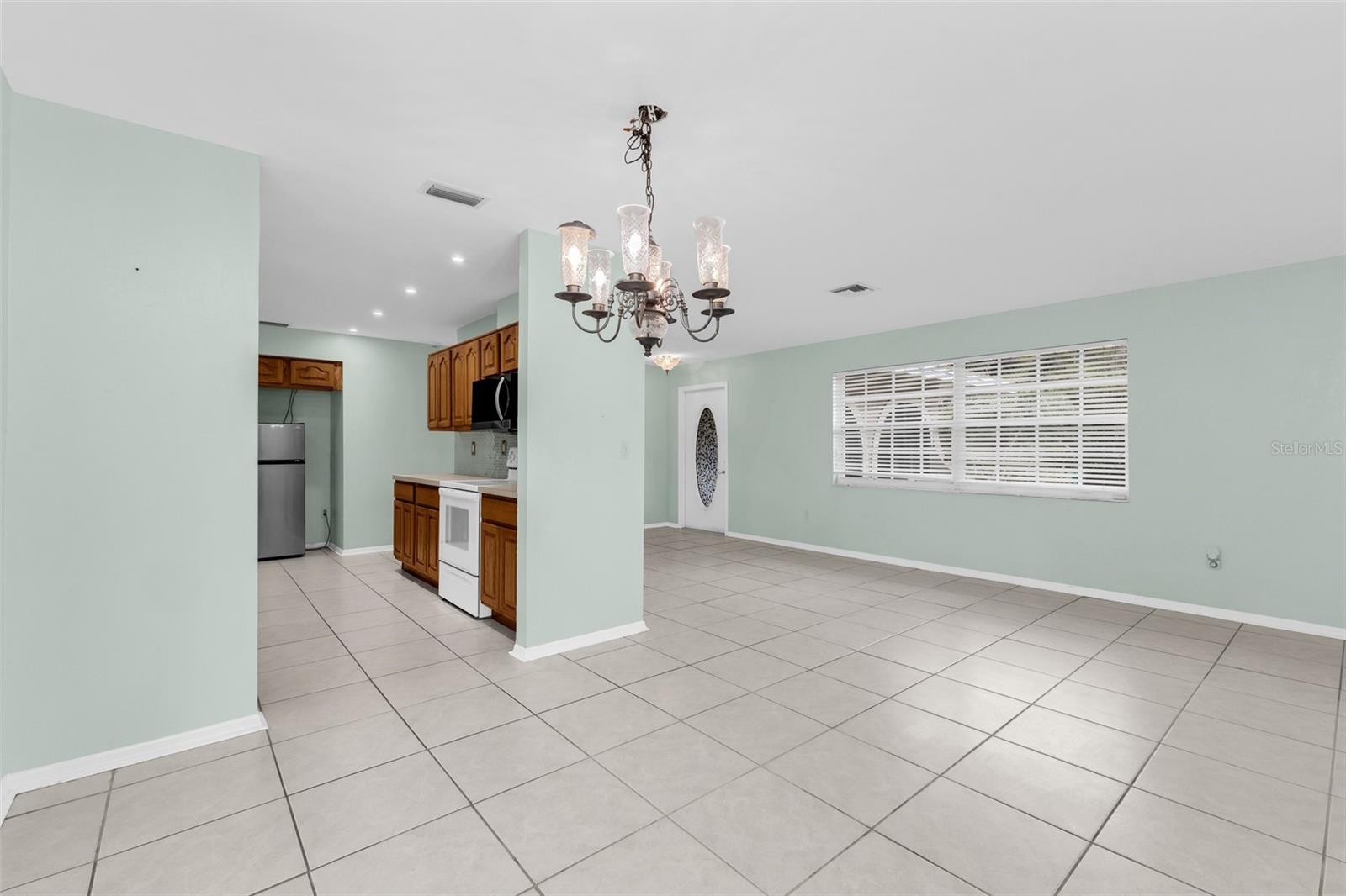 18577 Jay Ave Property Photo 14