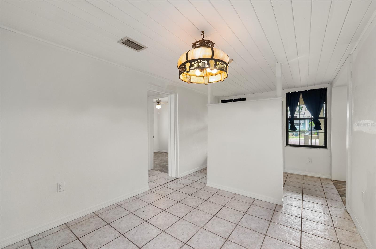 311 Gill St Property Photo 17