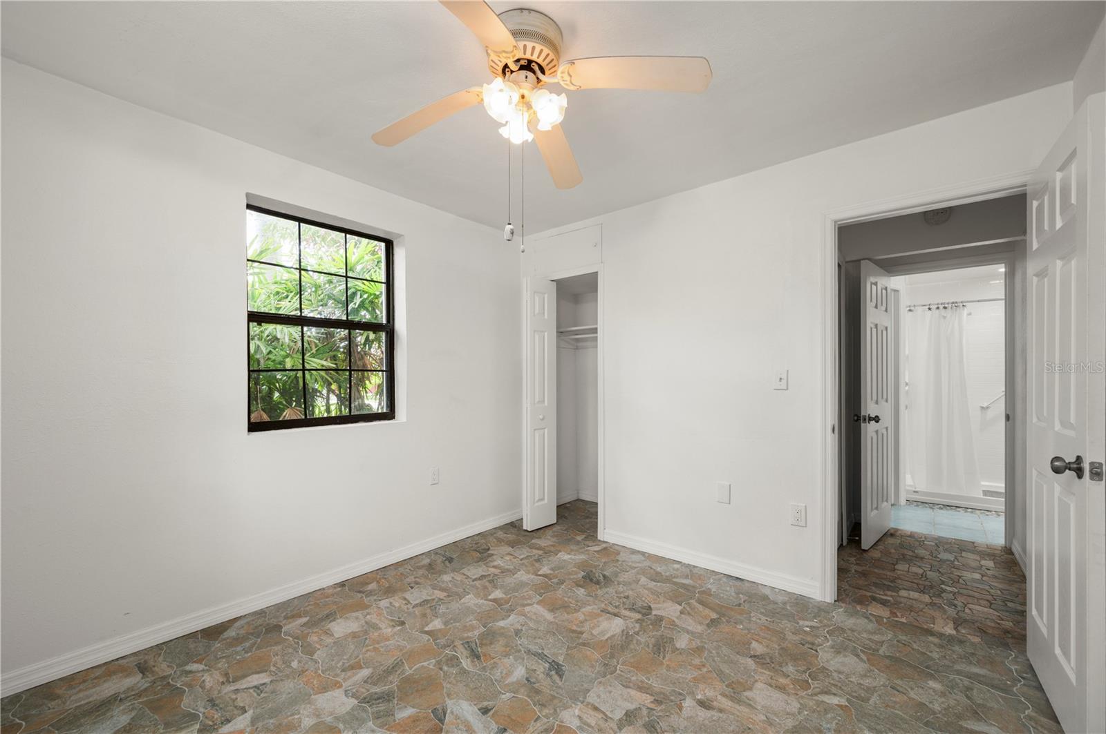 311 Gill St Property Photo 28