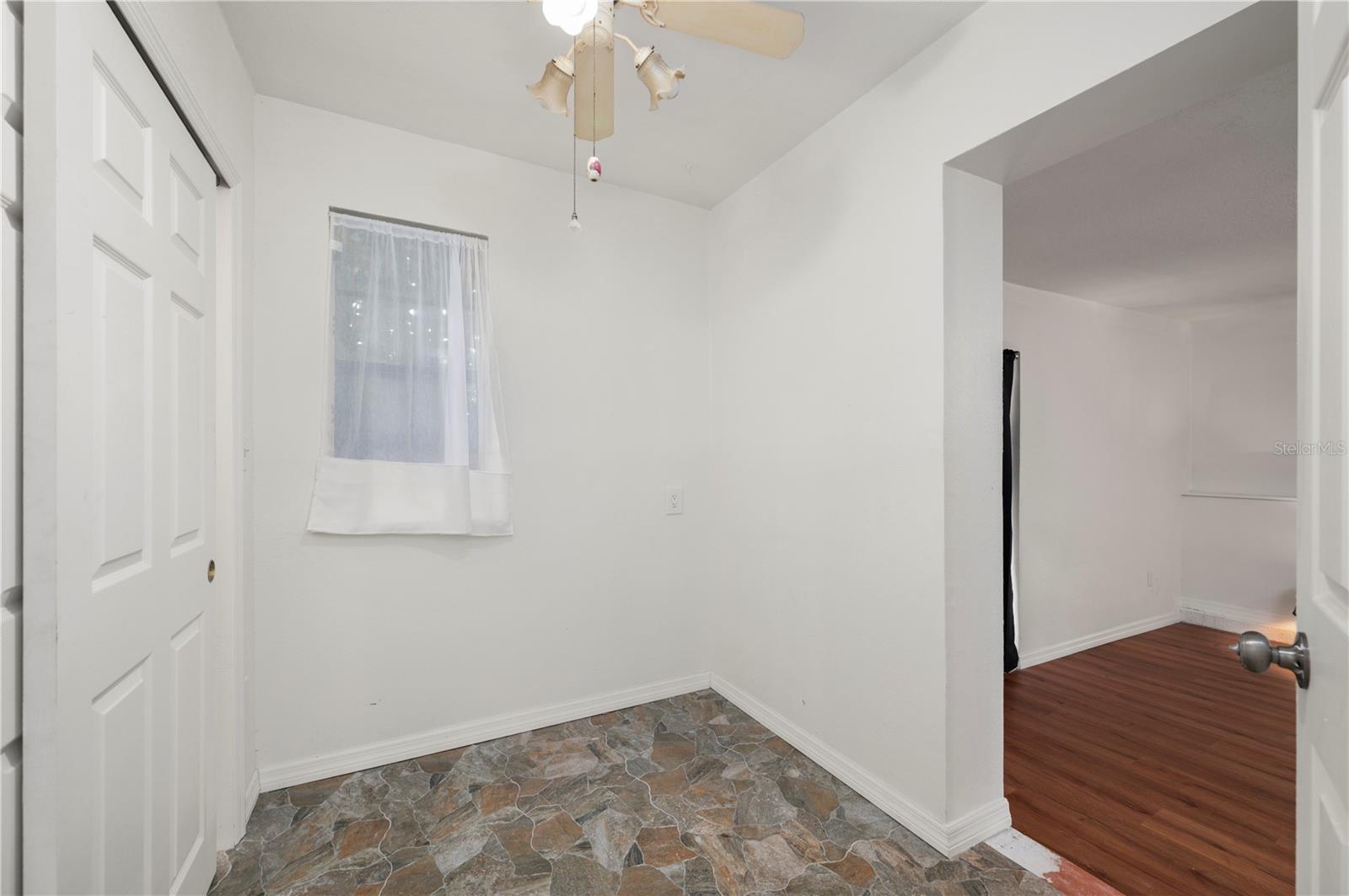311 Gill St Property Photo 30