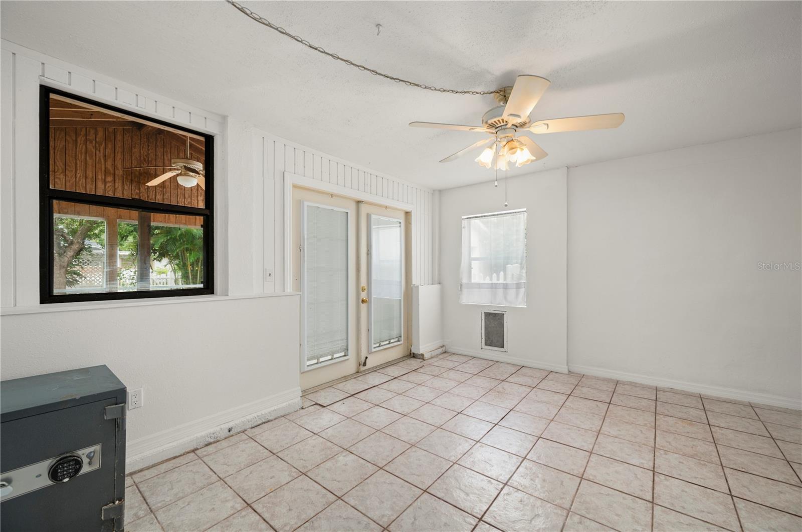 311 Gill St Property Photo 33