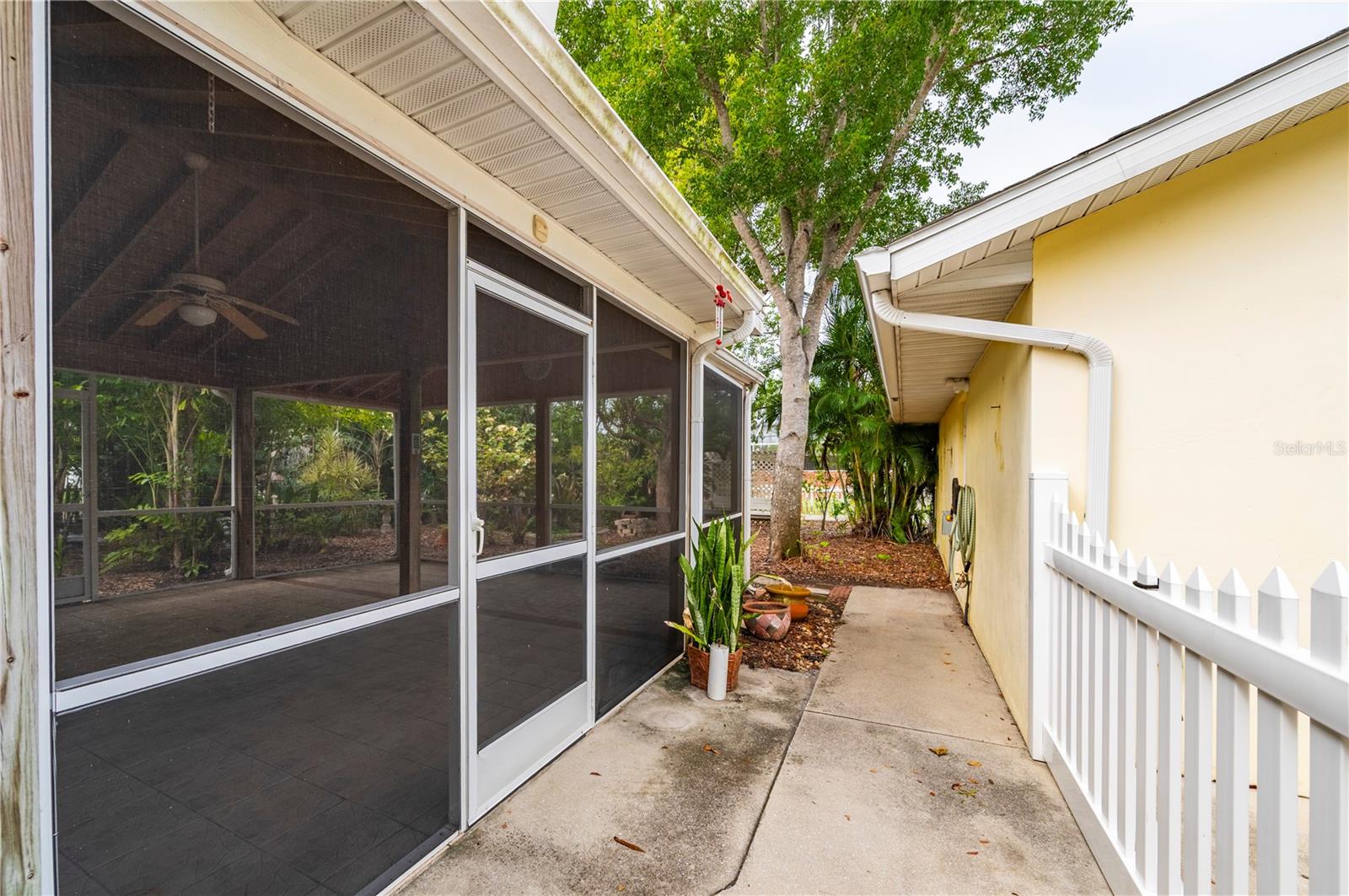 311 Gill St Property Photo 45