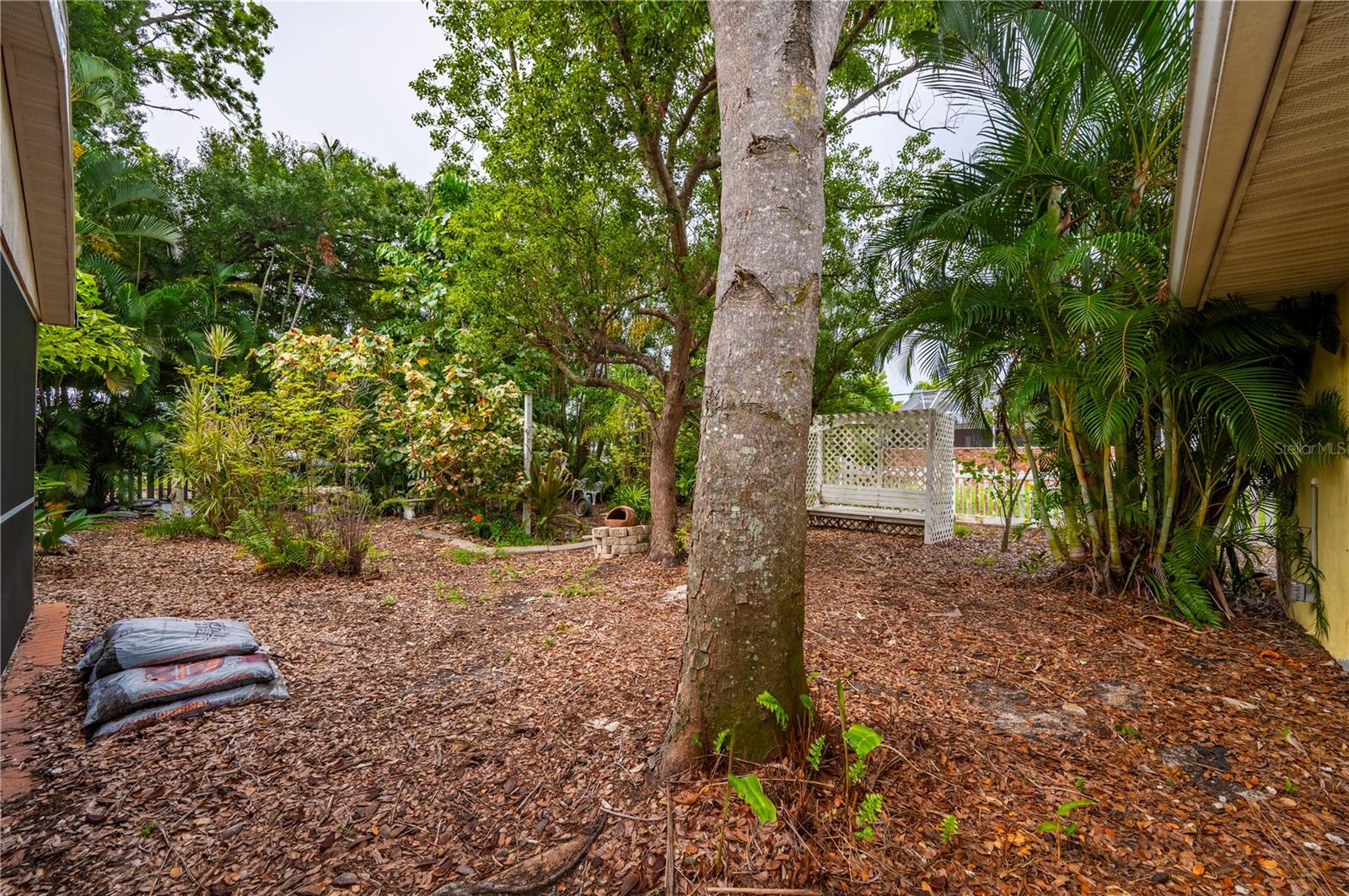 311 Gill St Property Photo 46