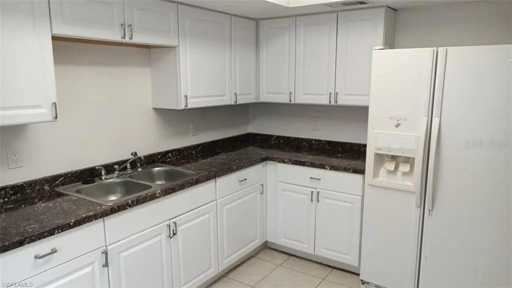 2524 Congress St ##4 Property Photo 9