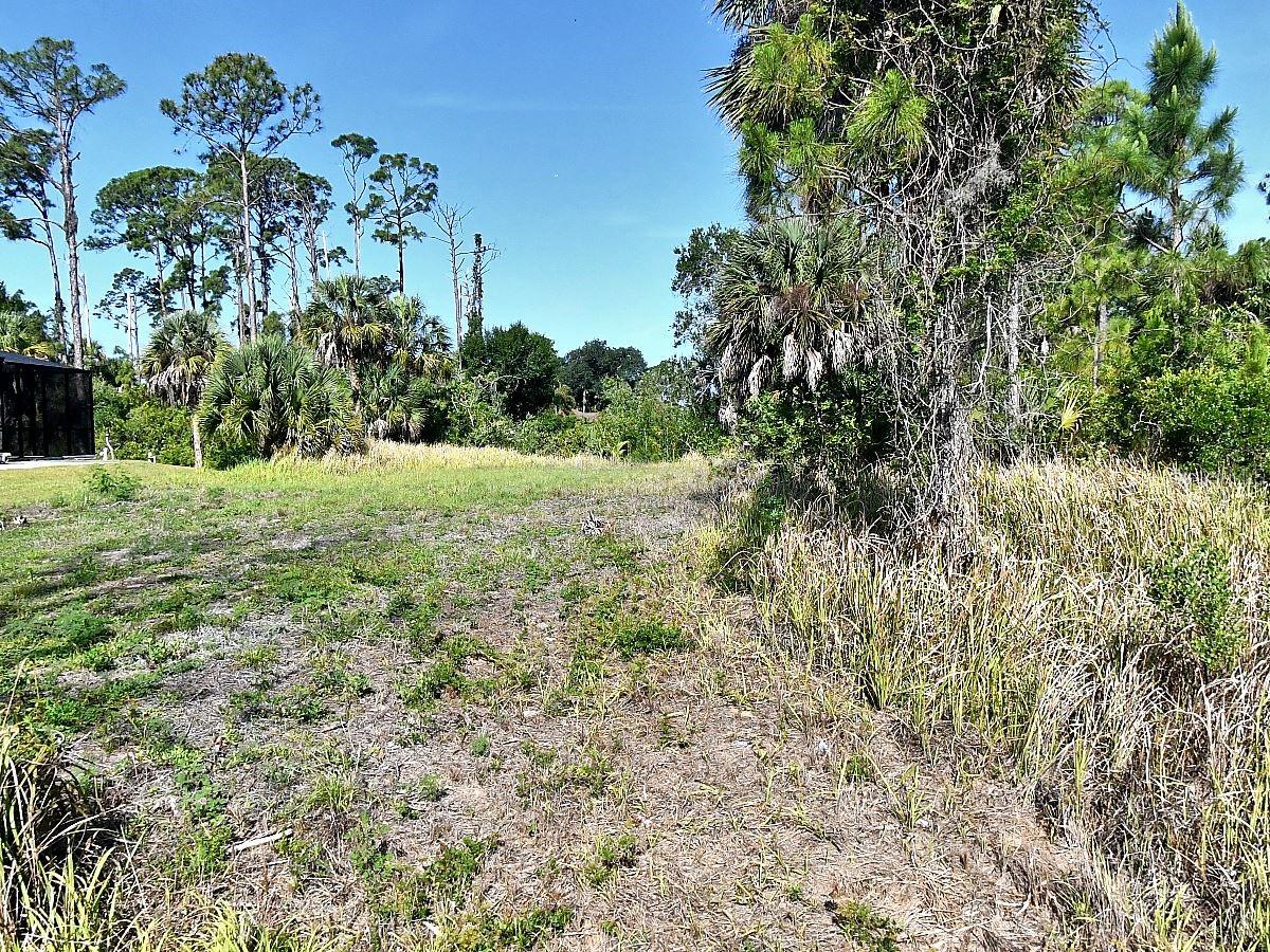Dennis St Property Photo 2