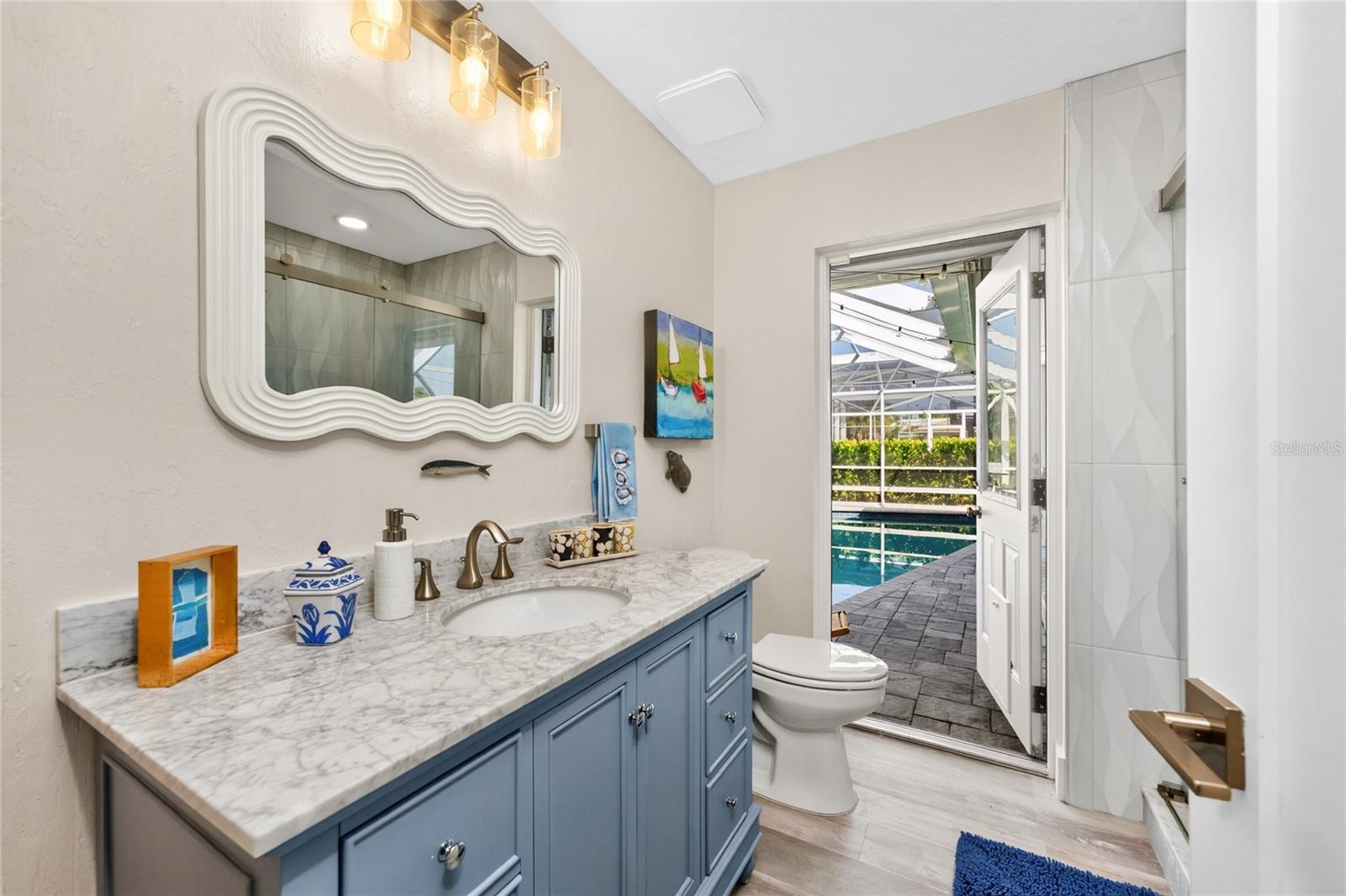 321 Capri Isles Ct Property Photo 47