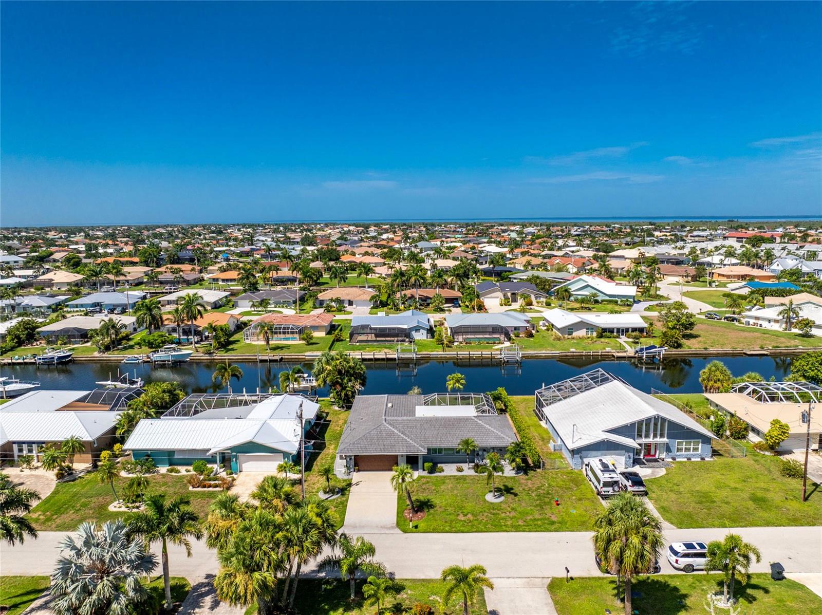 321 Capri Isles Ct Property Photo 79