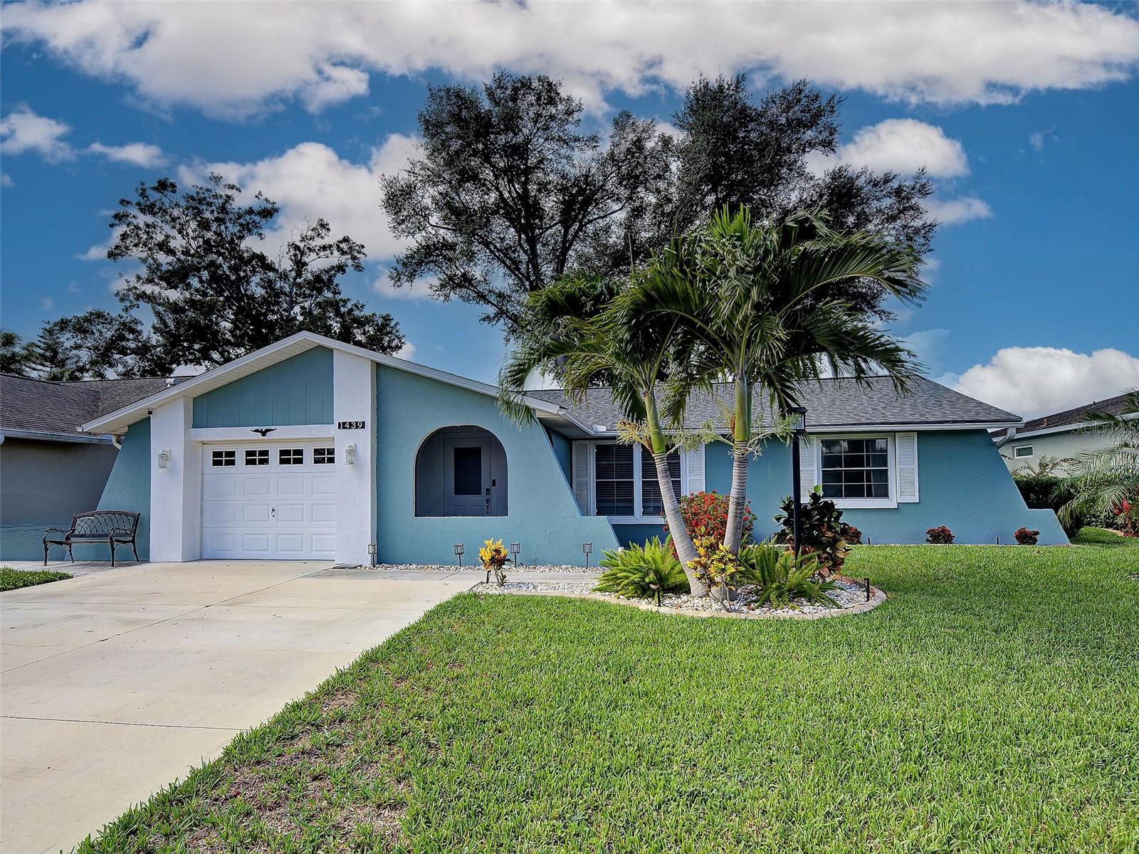 1439 Strada D Oro Property Photo 1