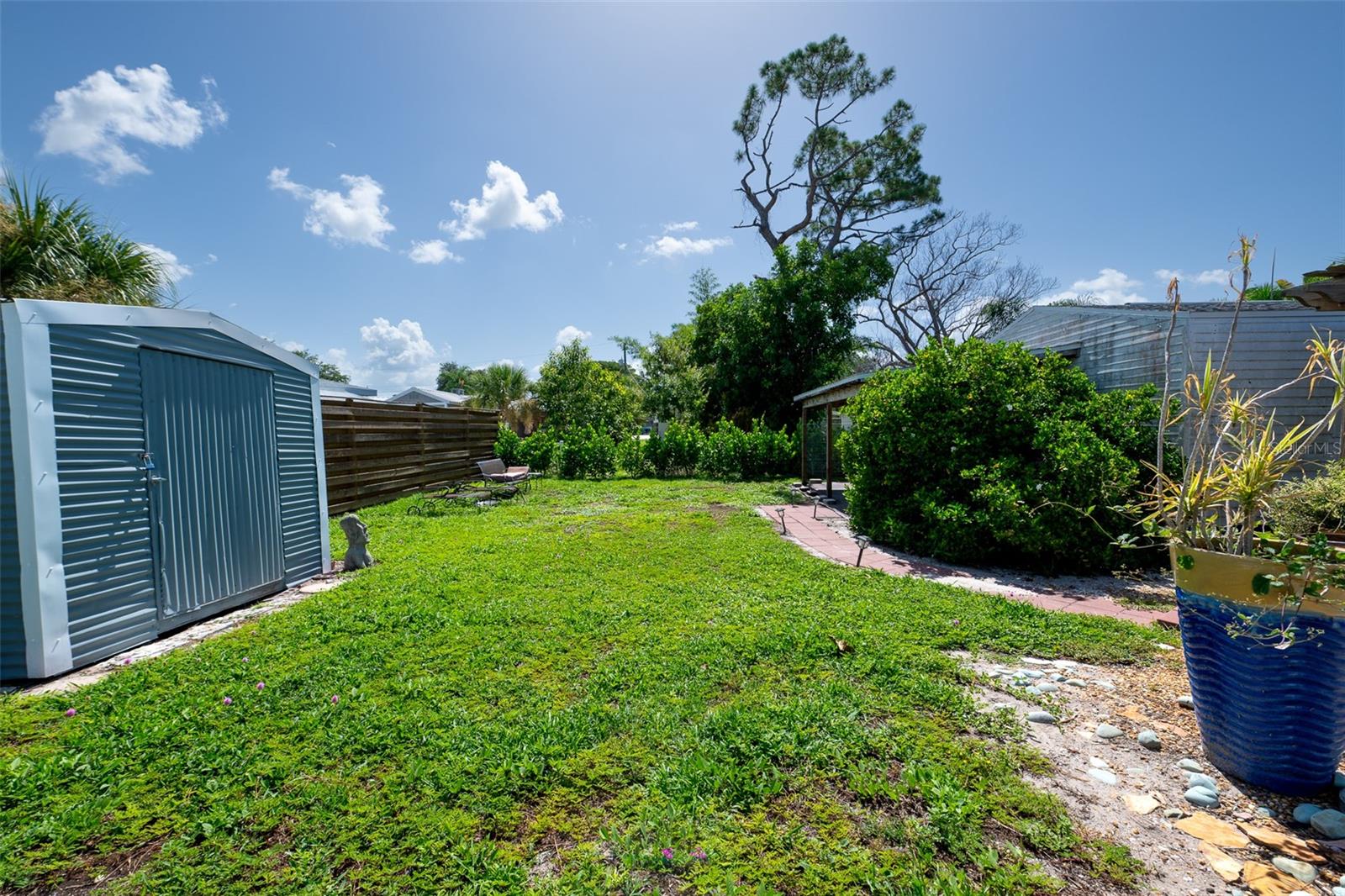 185 Winson Ave Property Photo 16