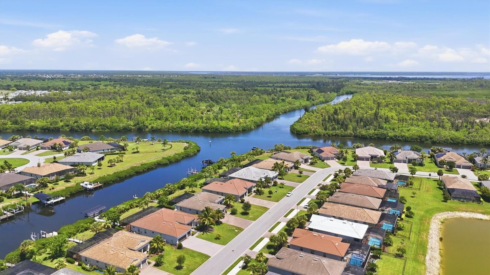 15040 Spanish Point Dr Property Photo 3