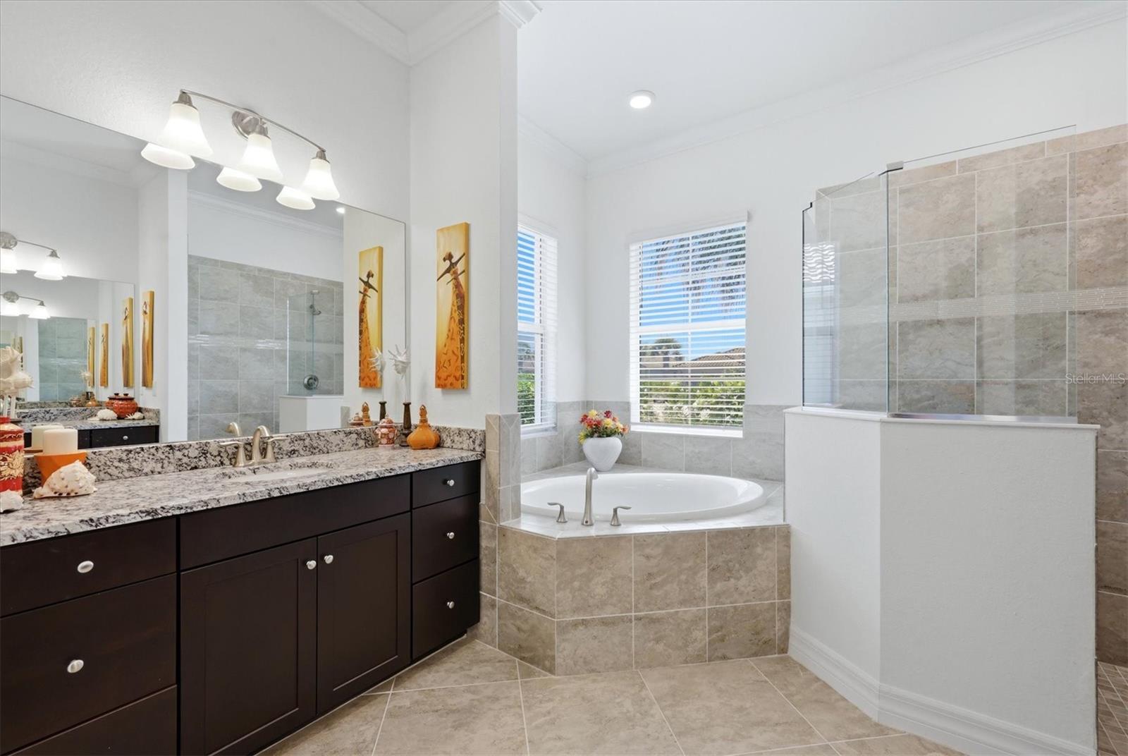 15040 Spanish Point Dr Property Photo 27