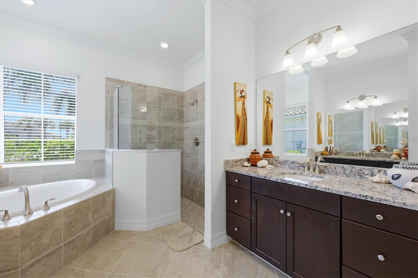 15040 Spanish Point Dr Property Photo 28