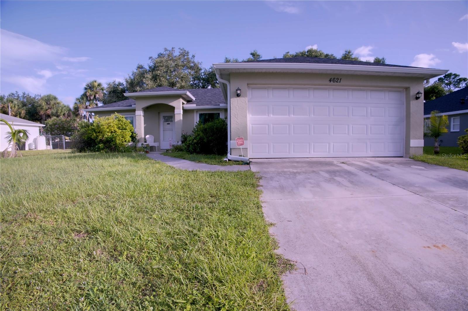 4621 Eldron Property Photo 1